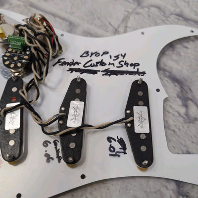 Fender Loaded Strat Pickguard 54 Custom Shop Duncan Liberator