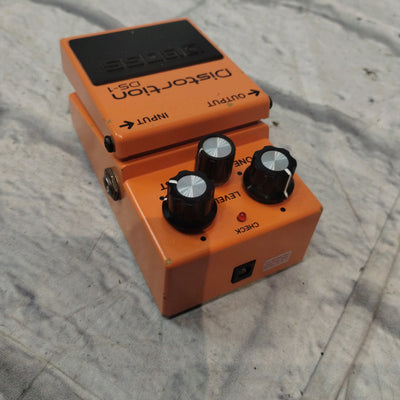 Boss DS-1 Distortion Pedal