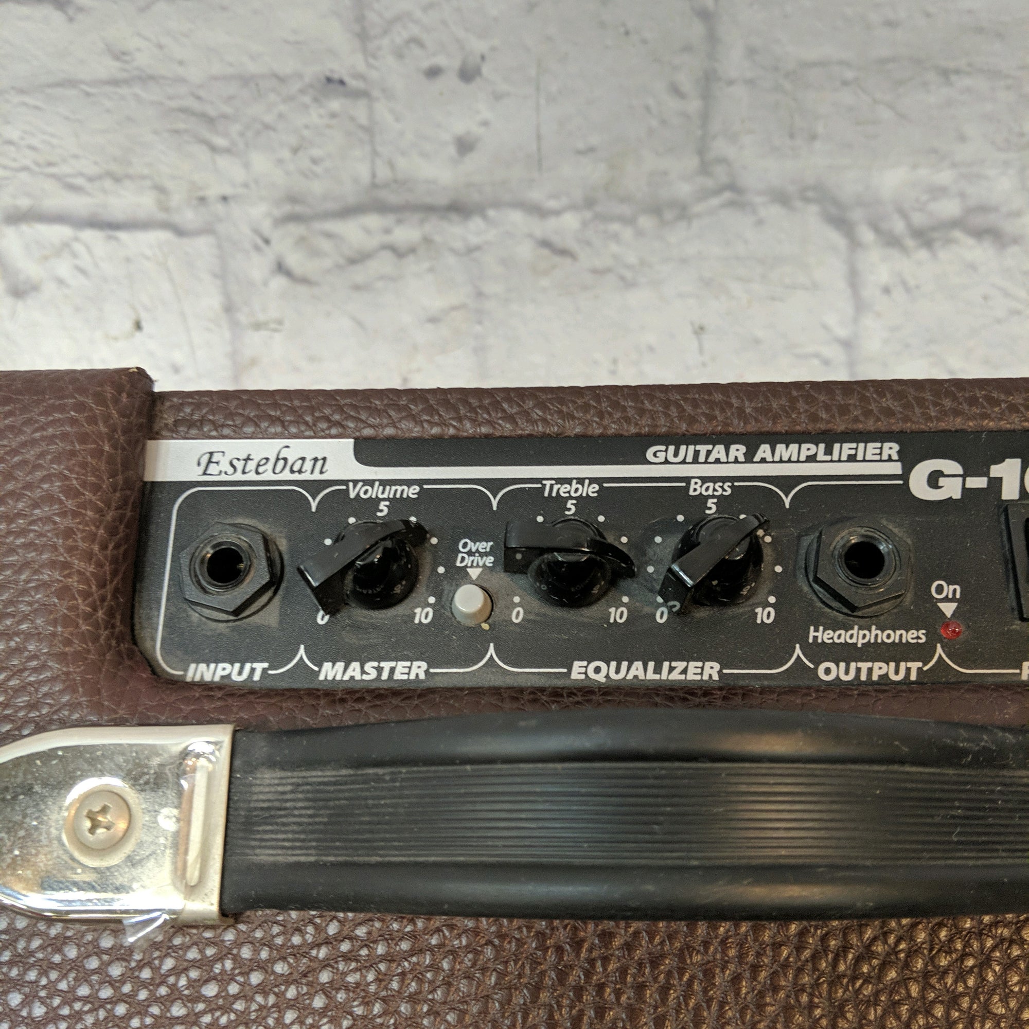 Esteban G-10 Combo Amp