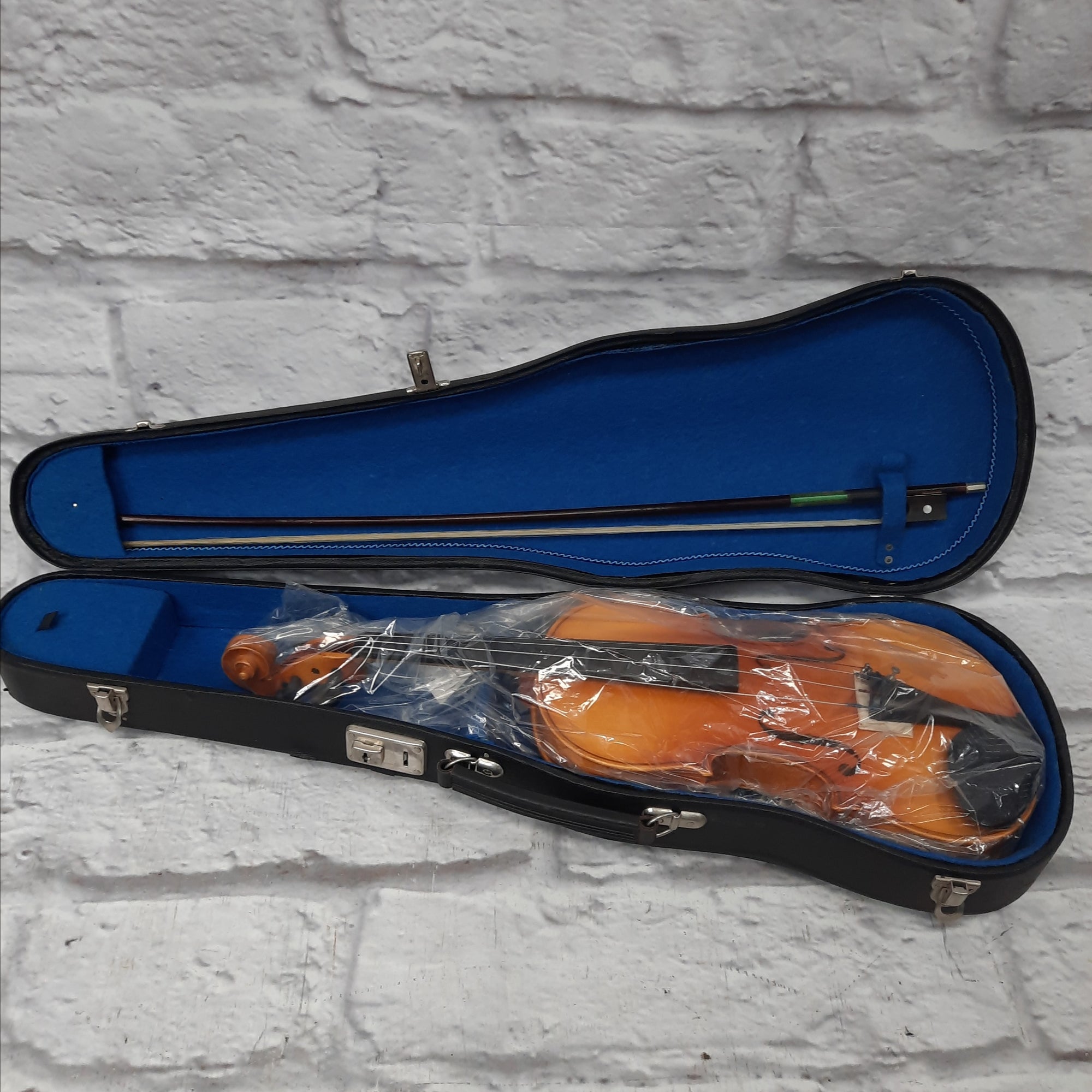 Vintage Lignatone Antonius Stradivarius Cremonensis Violin New Old Stock Made in Czechoslovakia