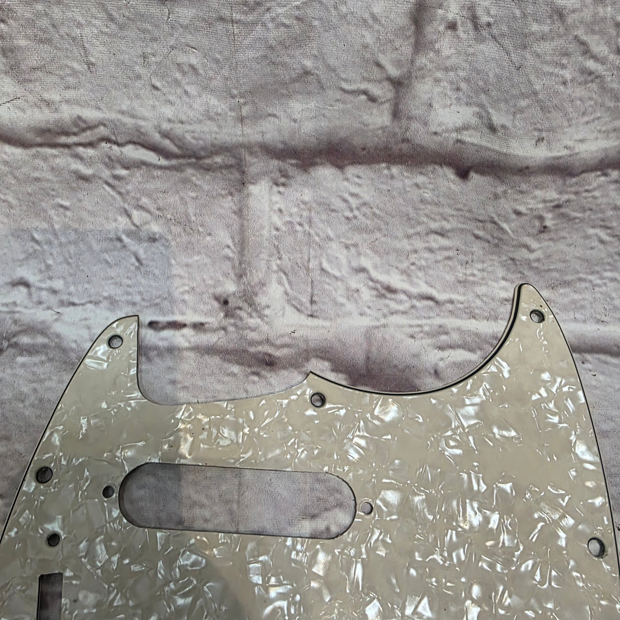 Unknown Fender Off-set Series Mustang Style Pickguard Ivory White Pickguard