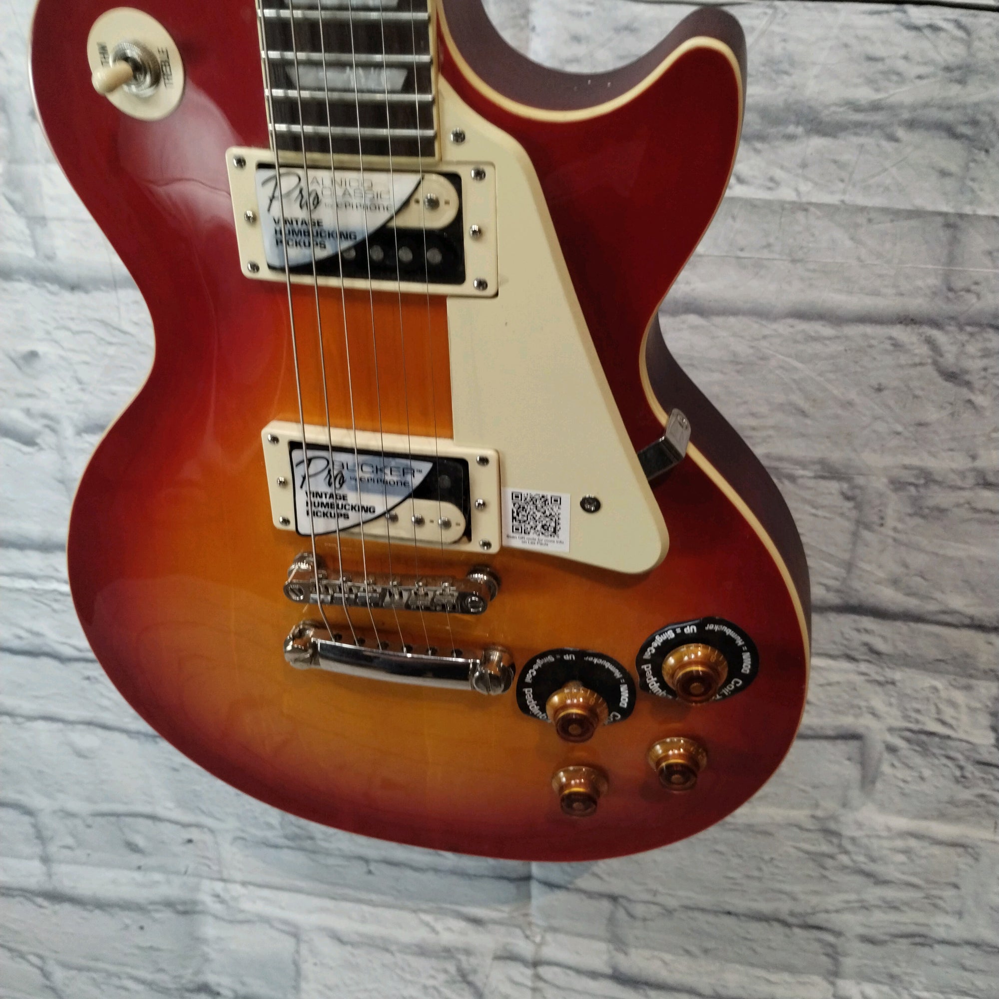 Epiphone Les Paul Classic Worn Heritage Sunburst Electric Guitar