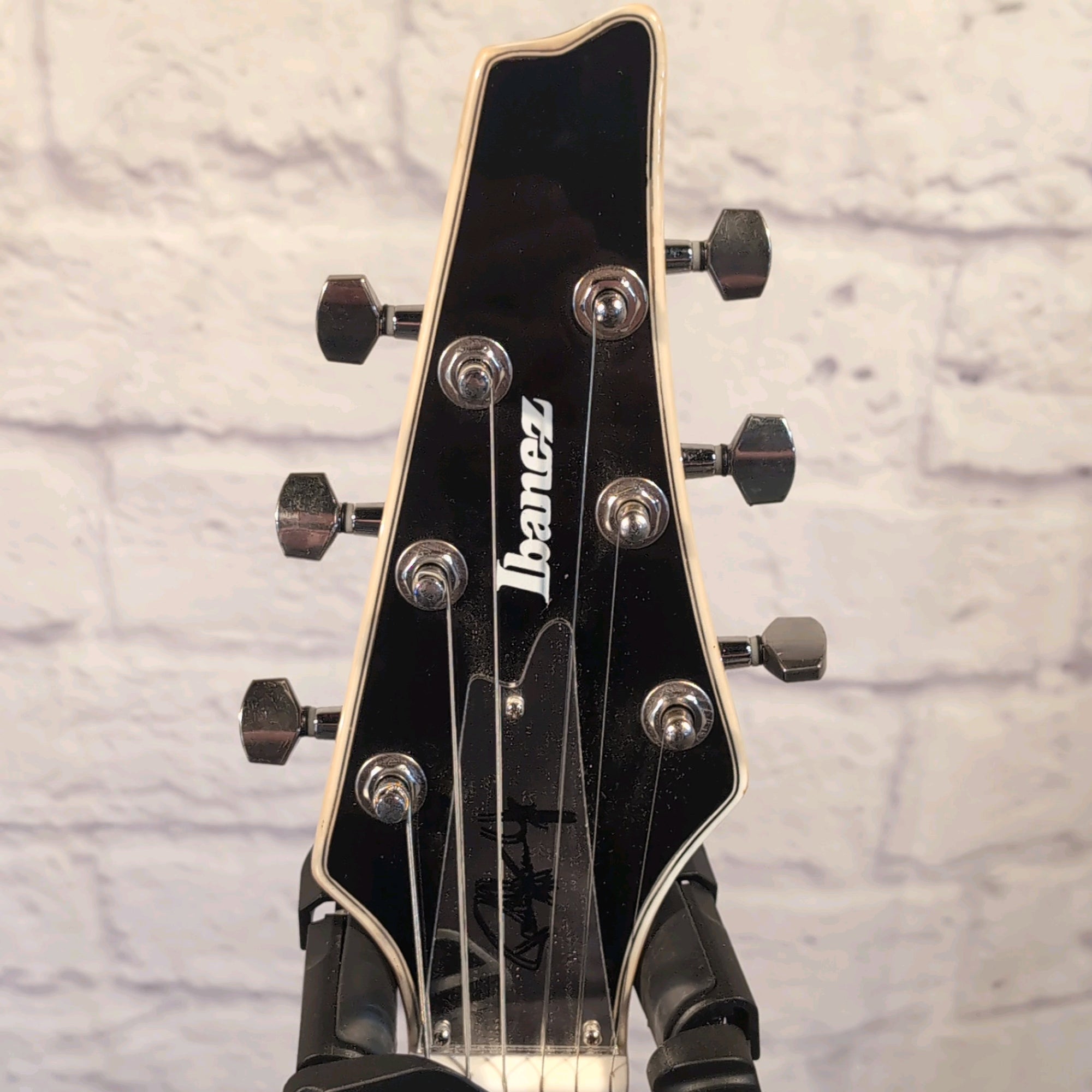 Unofficial Ibanez Paul Stanley Iceman Cracked Mirror Guitar