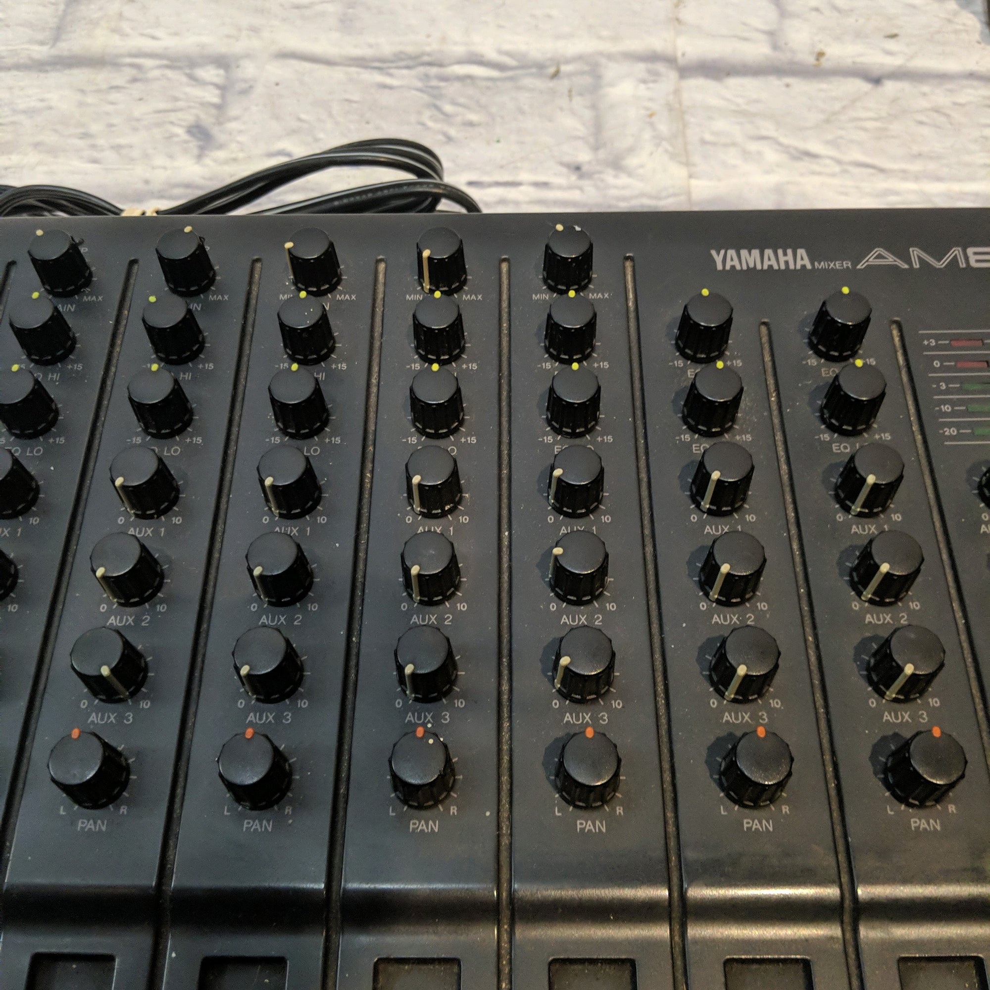 Yamaha AM802 Mixer