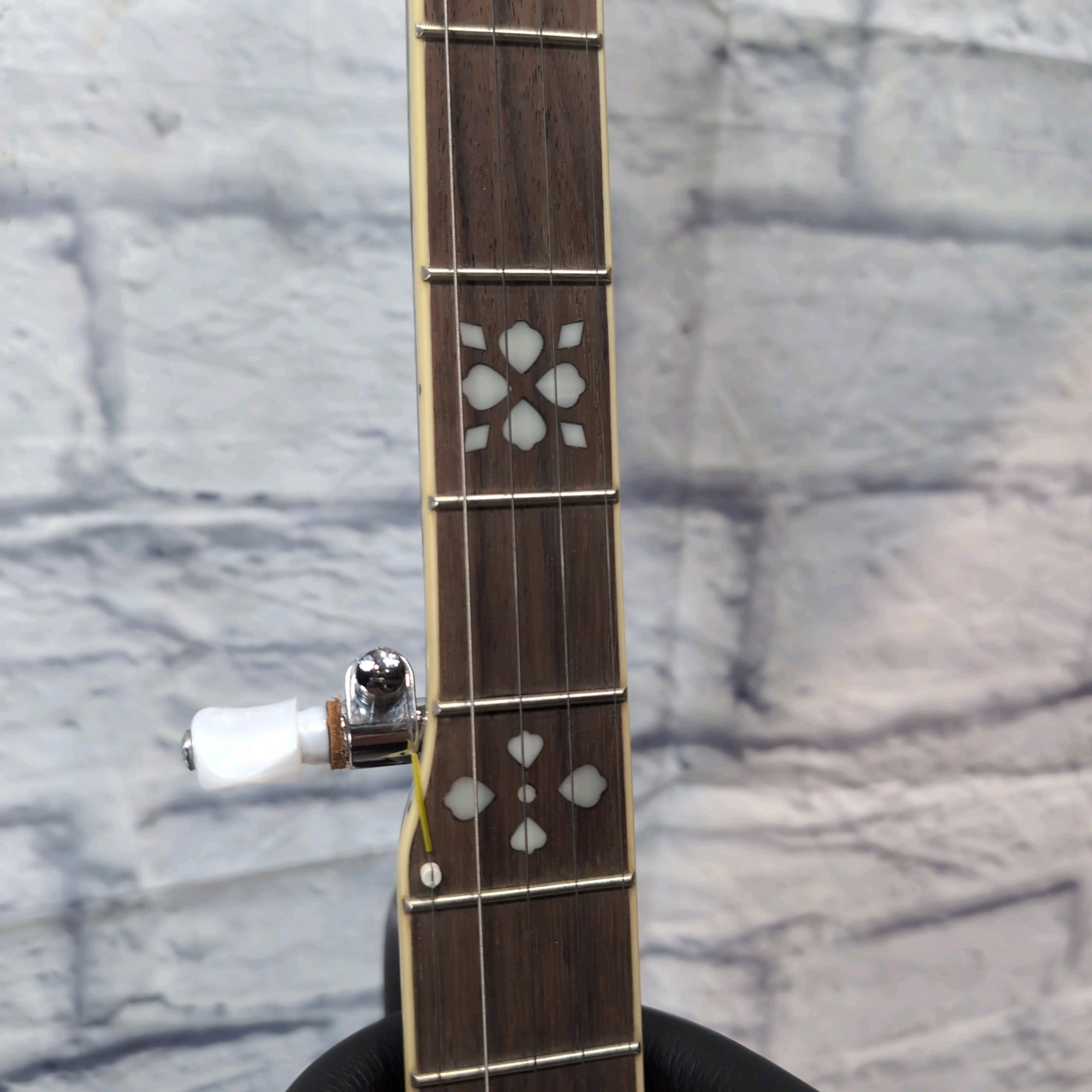 （美品）Epiphone MB-200 バンジョー 5弦 Epiphone MB-200 Banjo - What To Know & Where To Buy | Equipboard