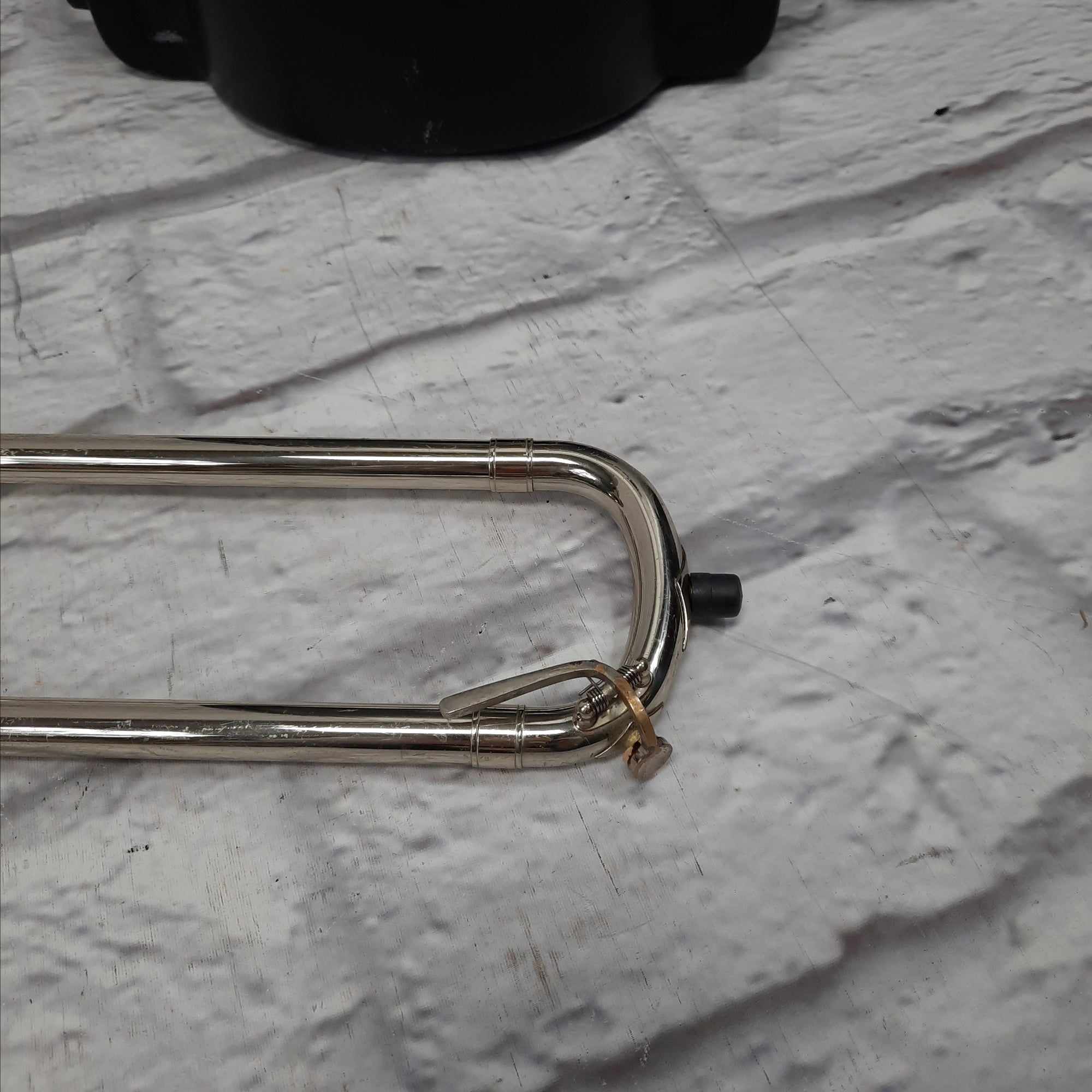 Hunter HTB6420HL Bb Trombone - Includes 12C mouthpiece and hard case - Ready to play!