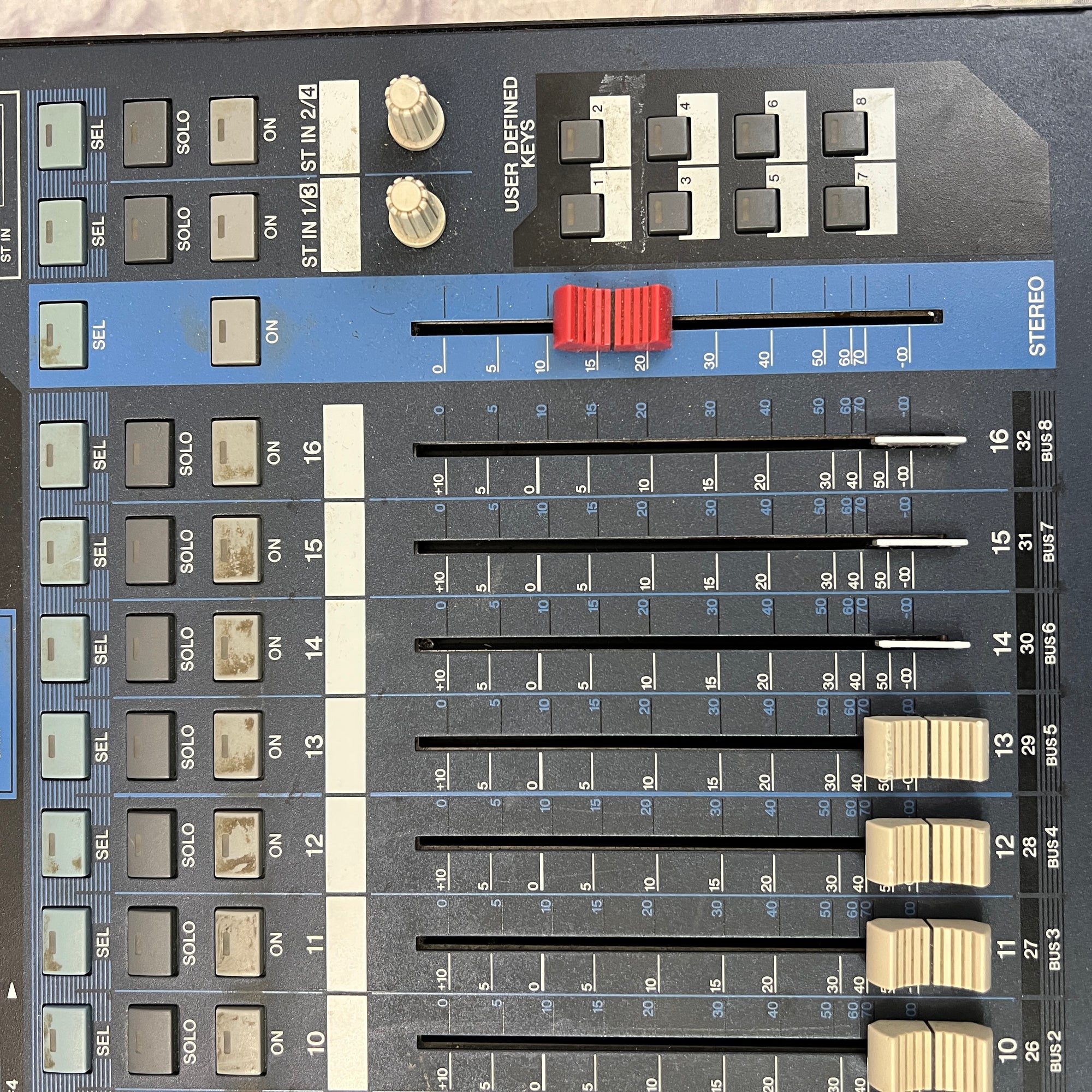 Yamaha O1V96 Mixer - Evolution Music
