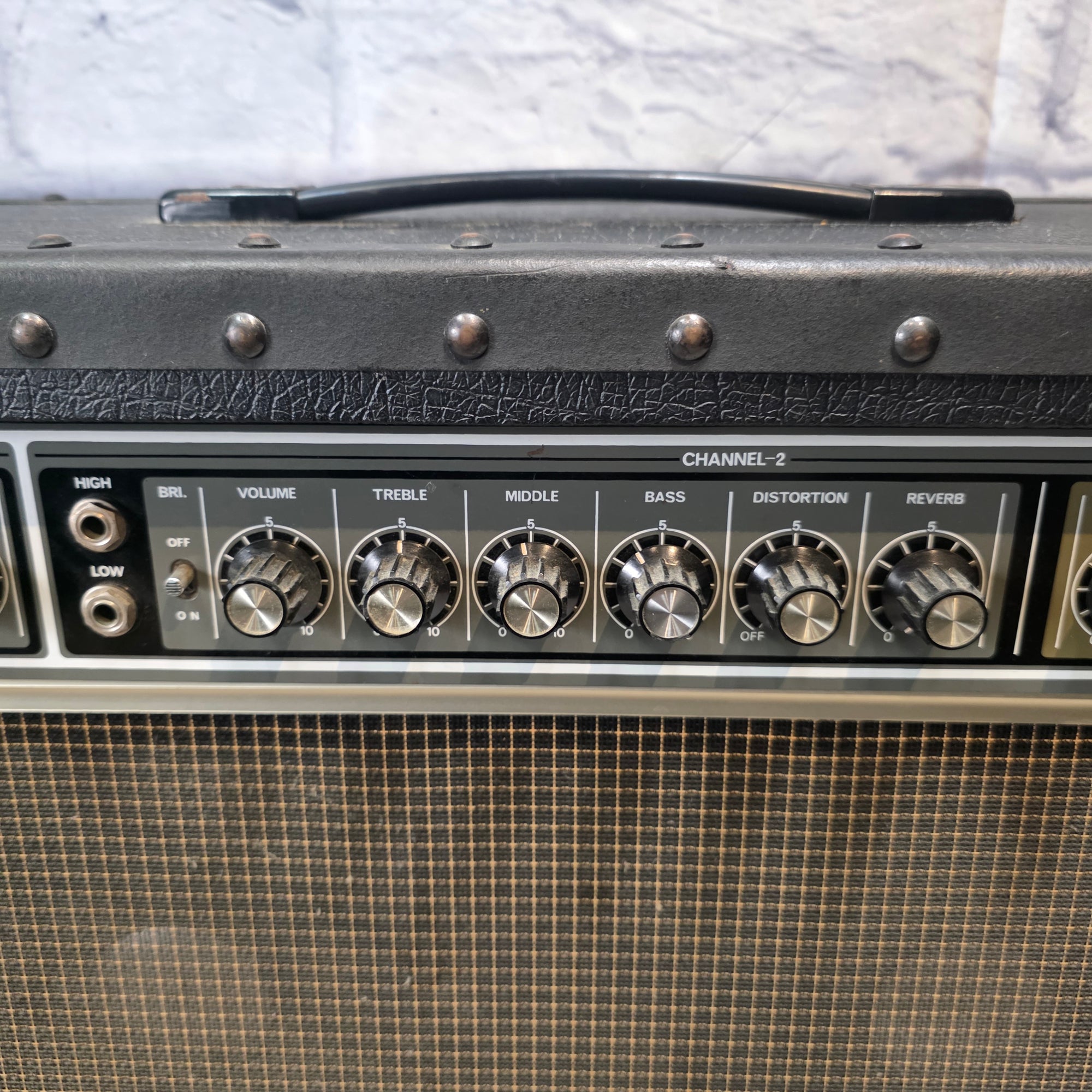 Vintage 1980 Roland Jazz Chorus 120 Guitar Combo Amp