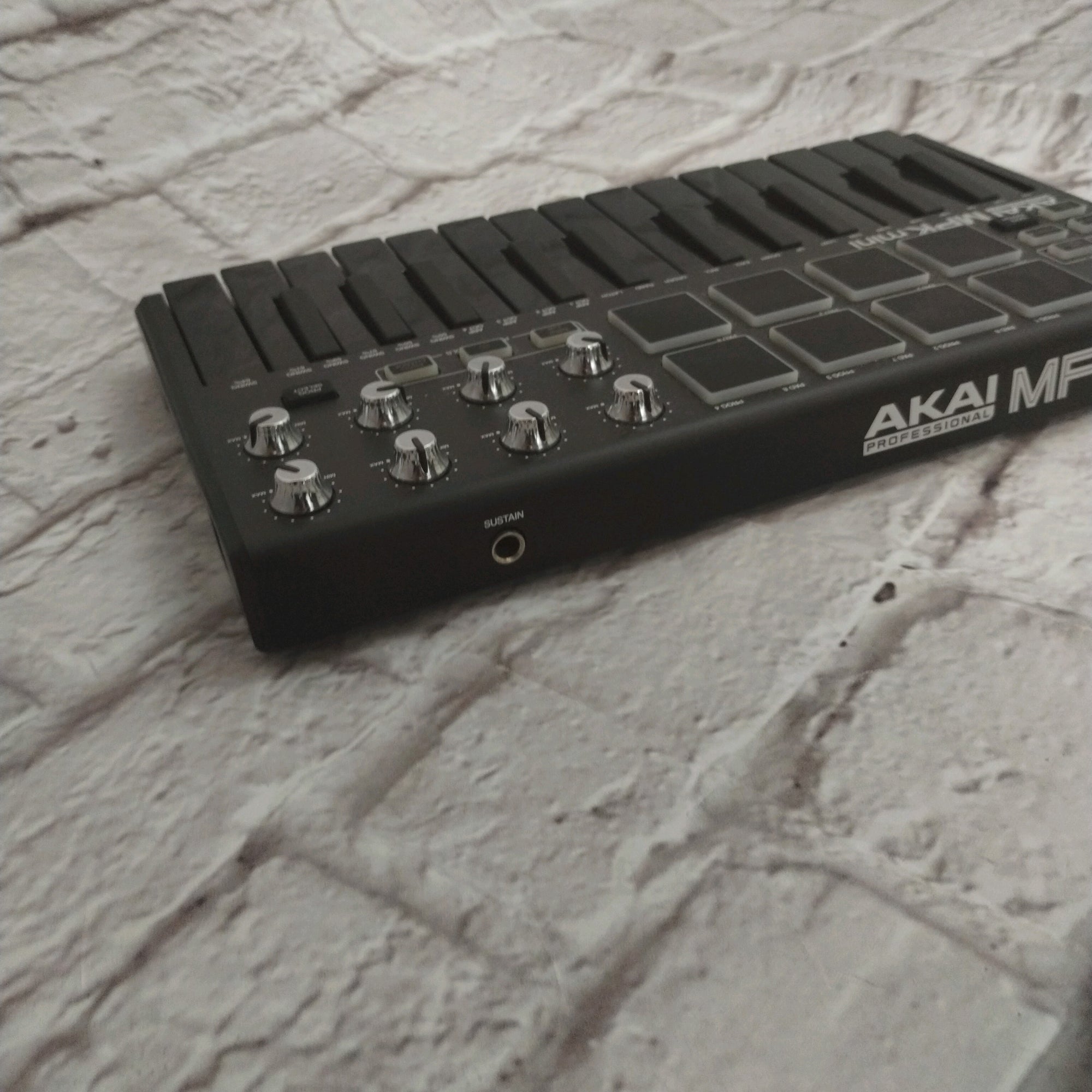 Akai MPK Mini Black Midi Controller