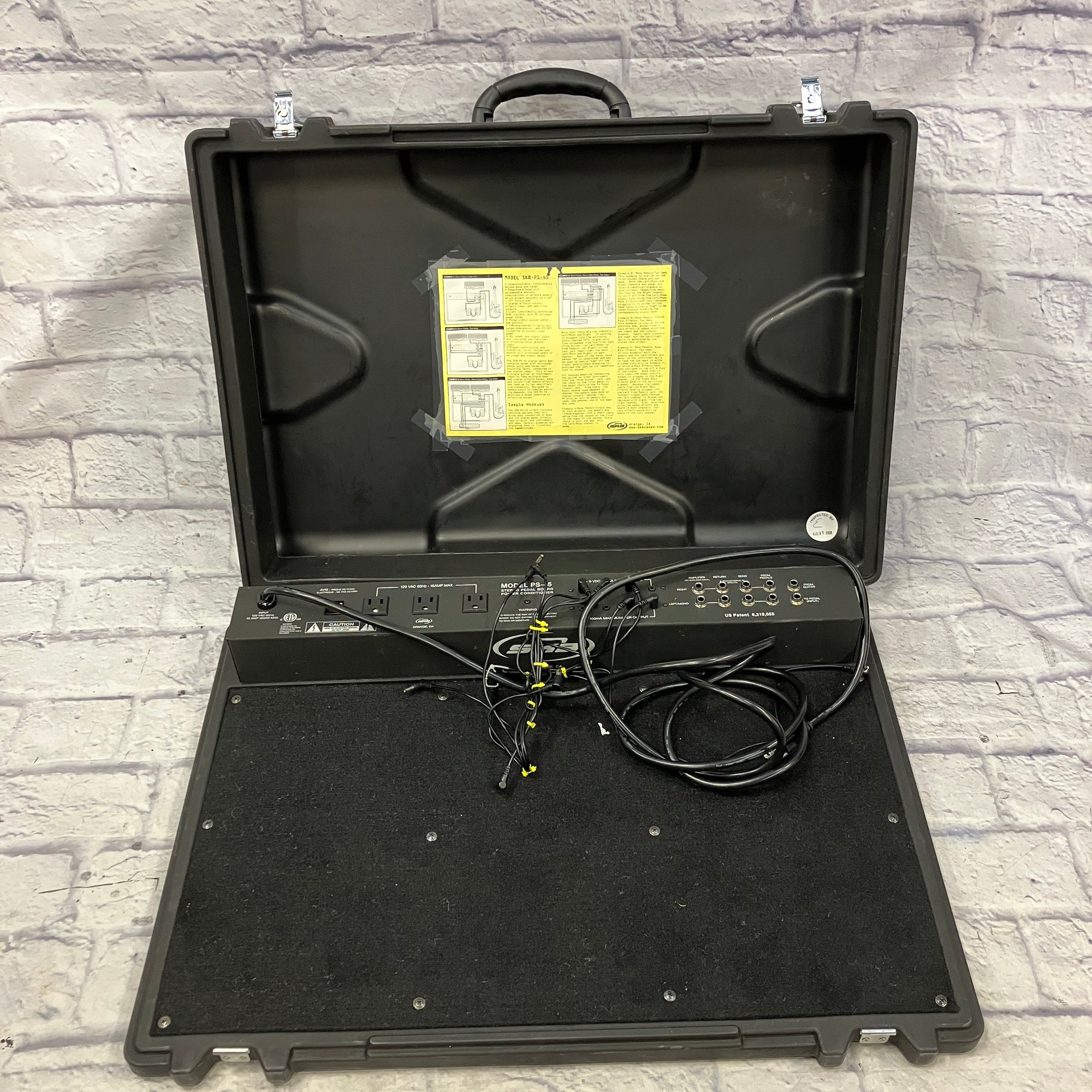 SKB PS-45 Powered Pedalboard with Case