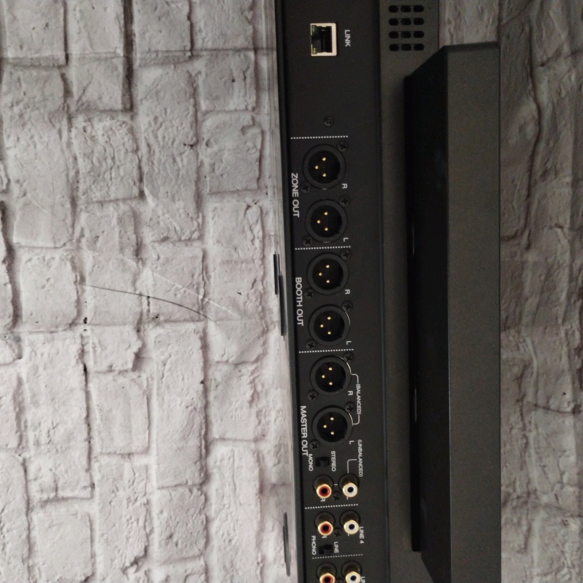 Denon DJ Prime 4 Turntable With Case