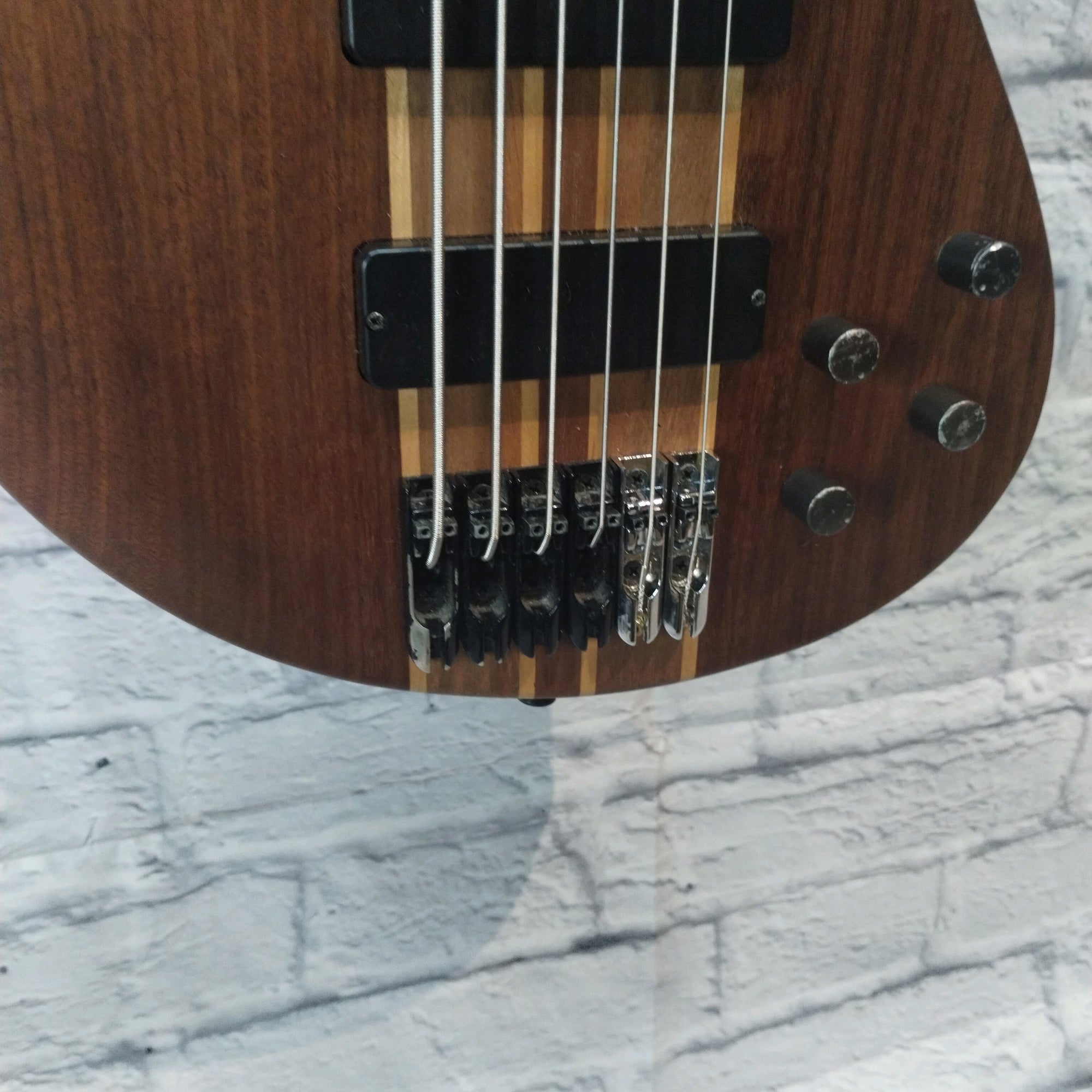 Peavey Grind 6-String NTB Neck Through Bass