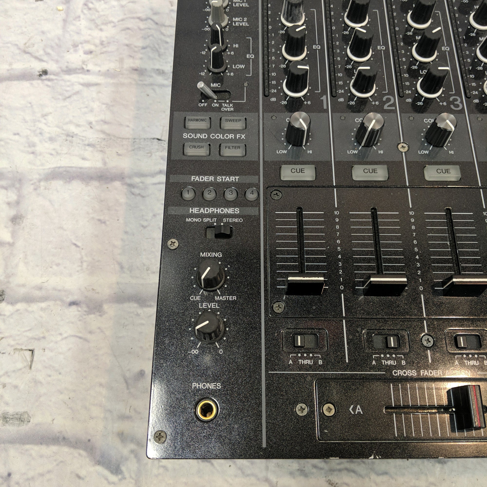 Pioneer DJM-800 DJ Mixer - Evolution Music