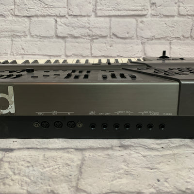 Roland JD-800 Digital Synthesizer