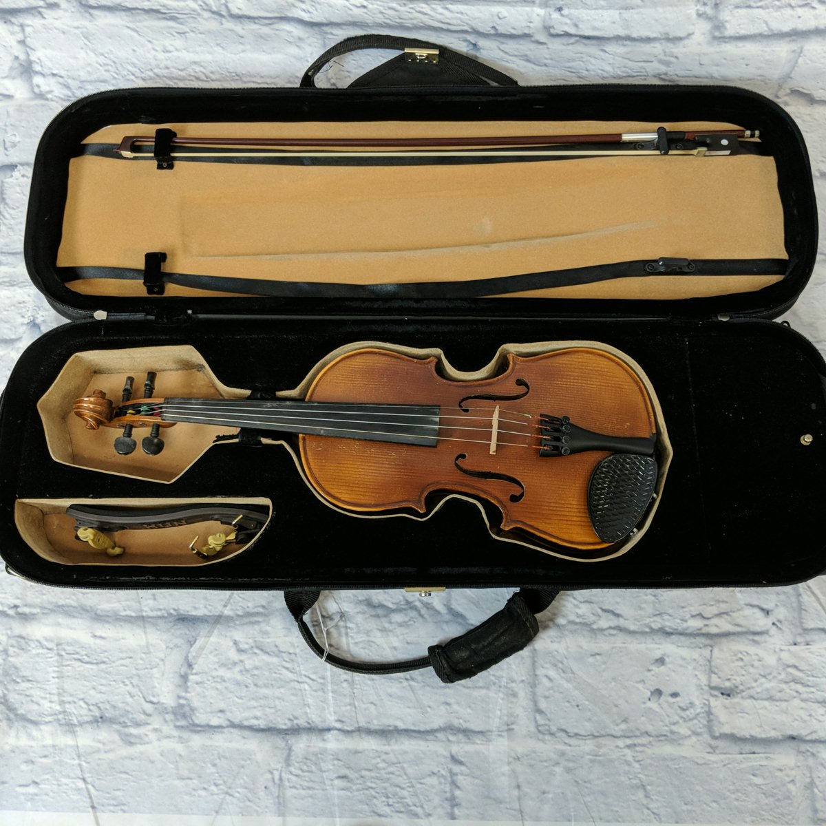 H. Luger CV300 3/4 Violin Outfit - C20555