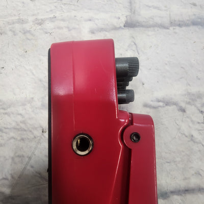 Behringer UM300 Ultra Metal Distortion Pedal
