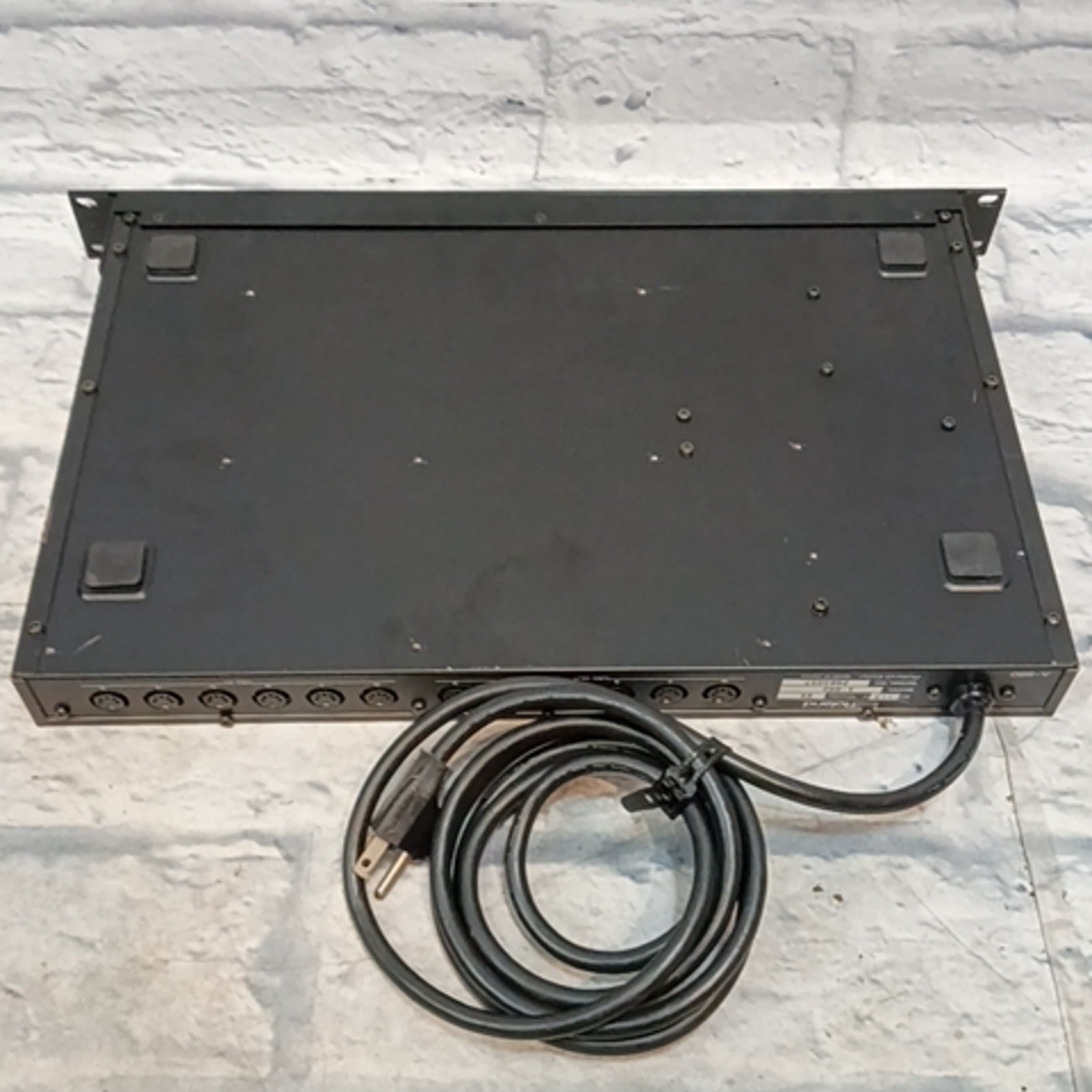 Roland A-880 MIDI Patcher / Mixer 8 In 8 Out  Rack Unit