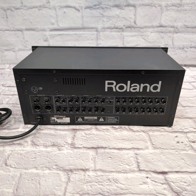 Roland M-160II 16-Channel Line Mixer