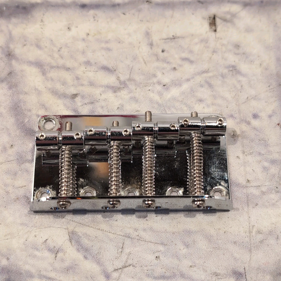 Unknown 4 String Bass Guitar Bridge