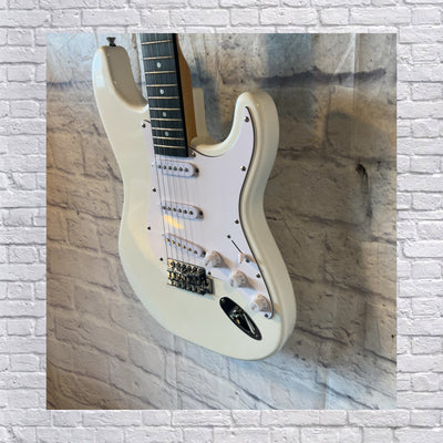 Unknown White S Style Electric Guitar