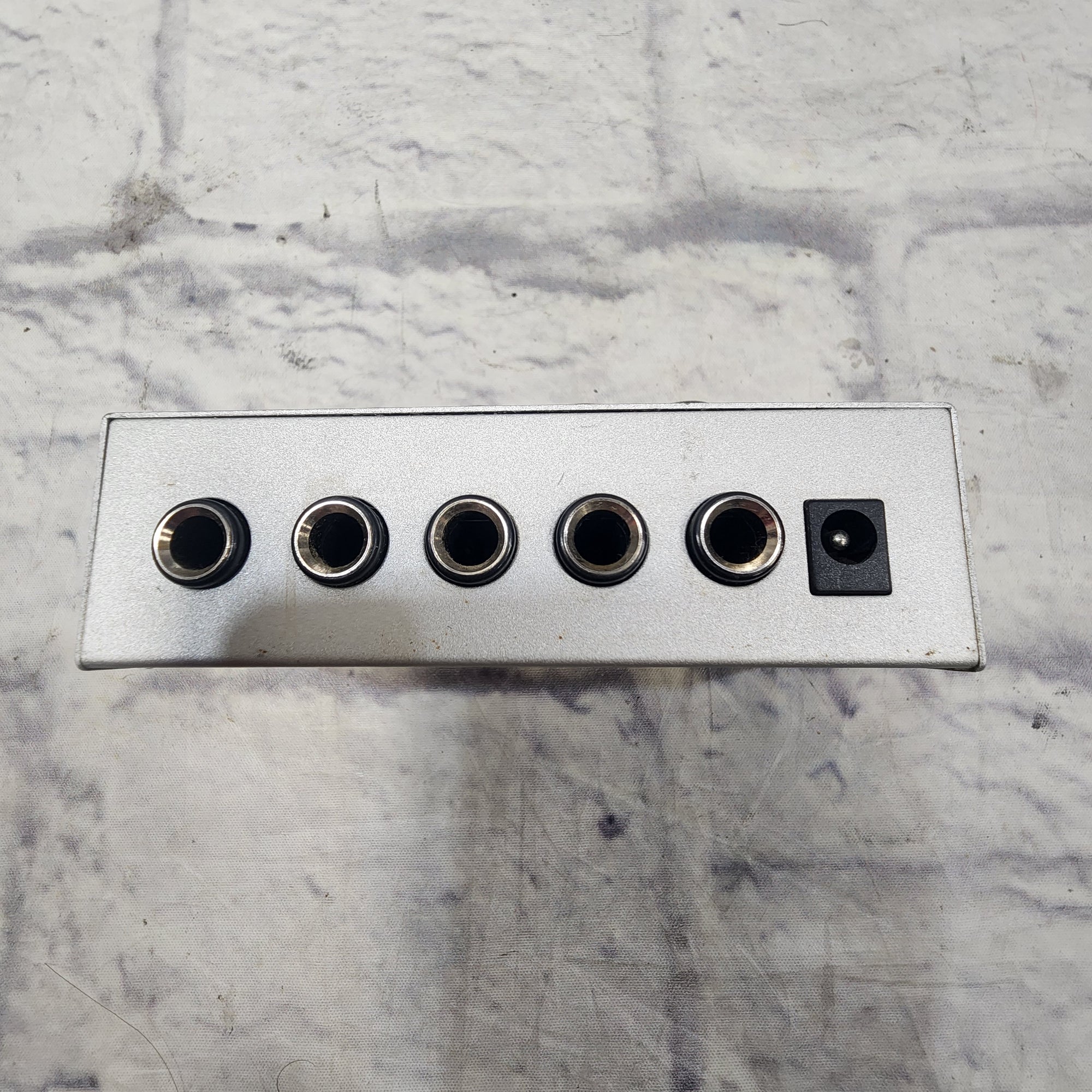 Behringer HA400 MicroAmp Headphone Amp