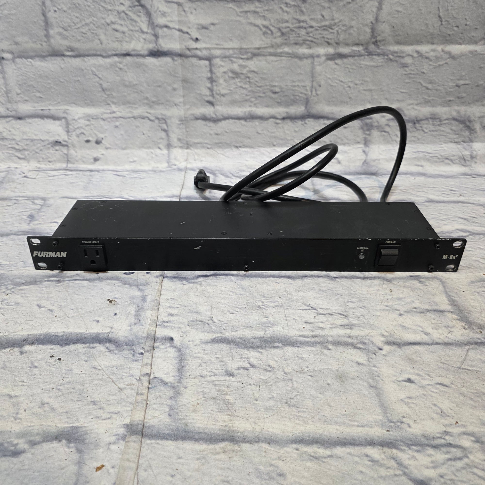 Furman M-8X 2 Power Conditioner