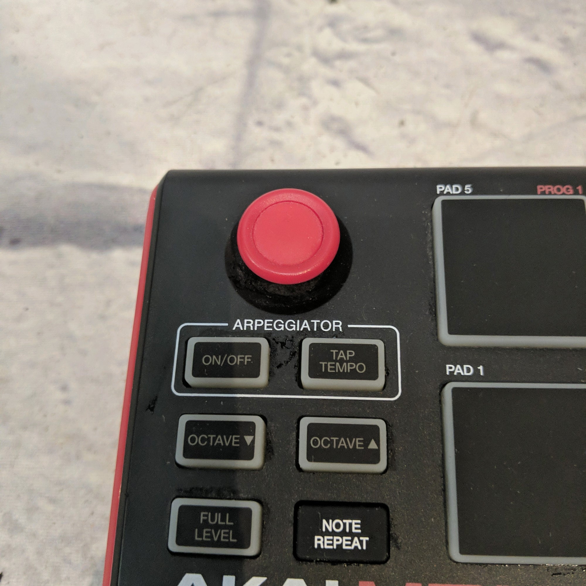Akai MPK Mini Controller