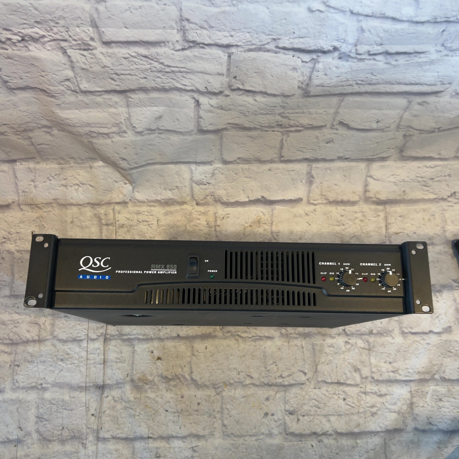 QSC RMX850 Power Amp