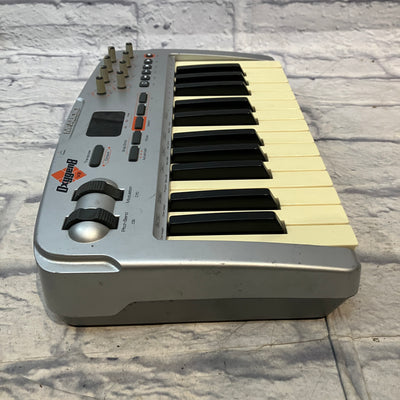 M-Audio Oxygen 8 V2 25-Key MIDI Controller Keyboard