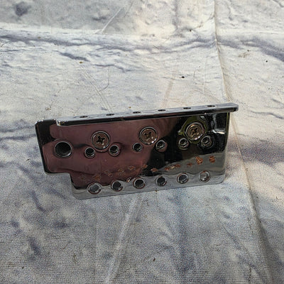 6 Screw Strat Tremolo Bridge - No Saddle Pieces