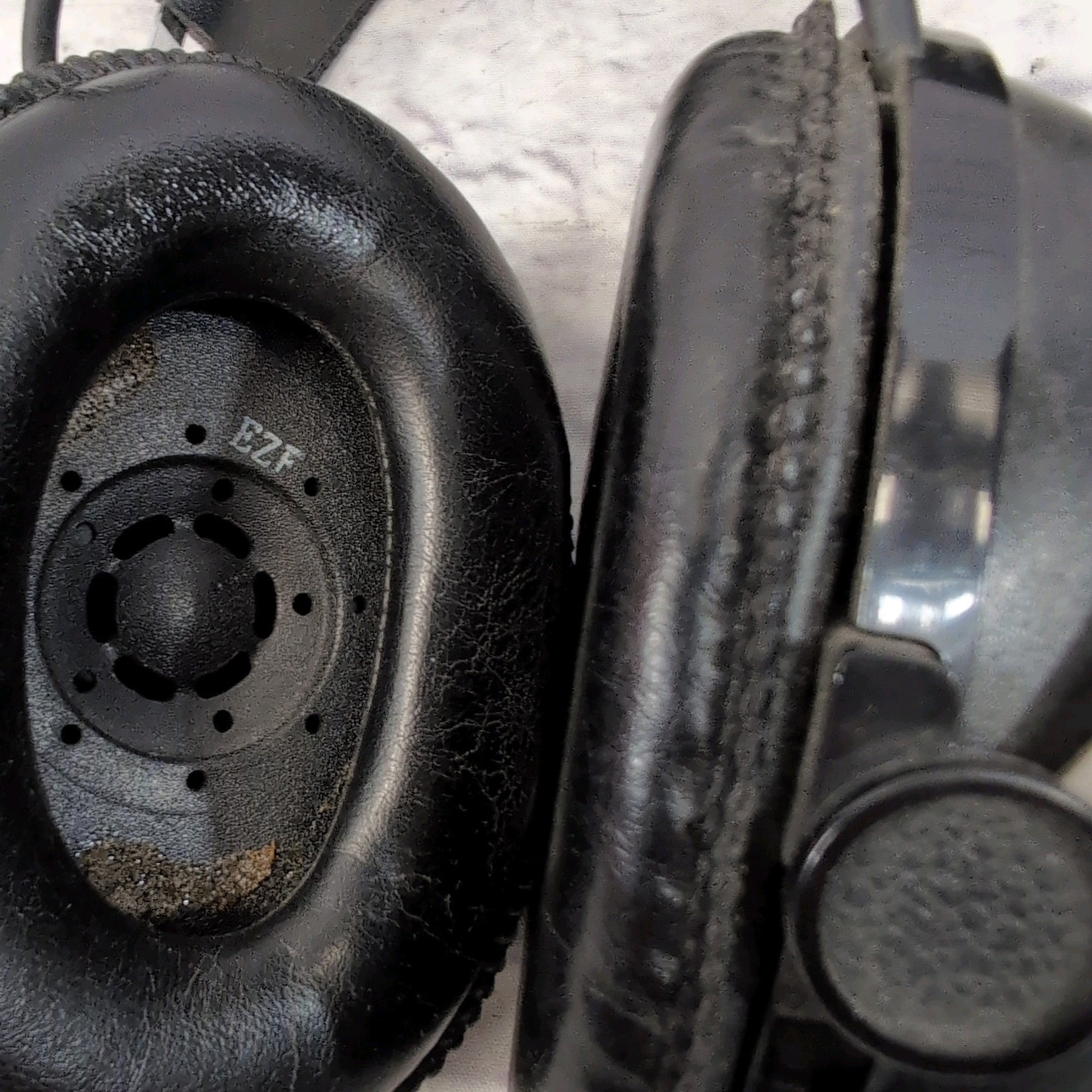 Pioneer SE-205 Vintage Headphones