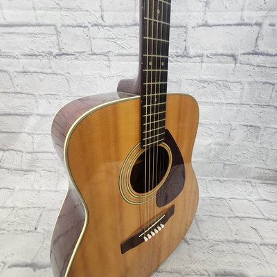 Yamaha FG200 Acoustic Guitar