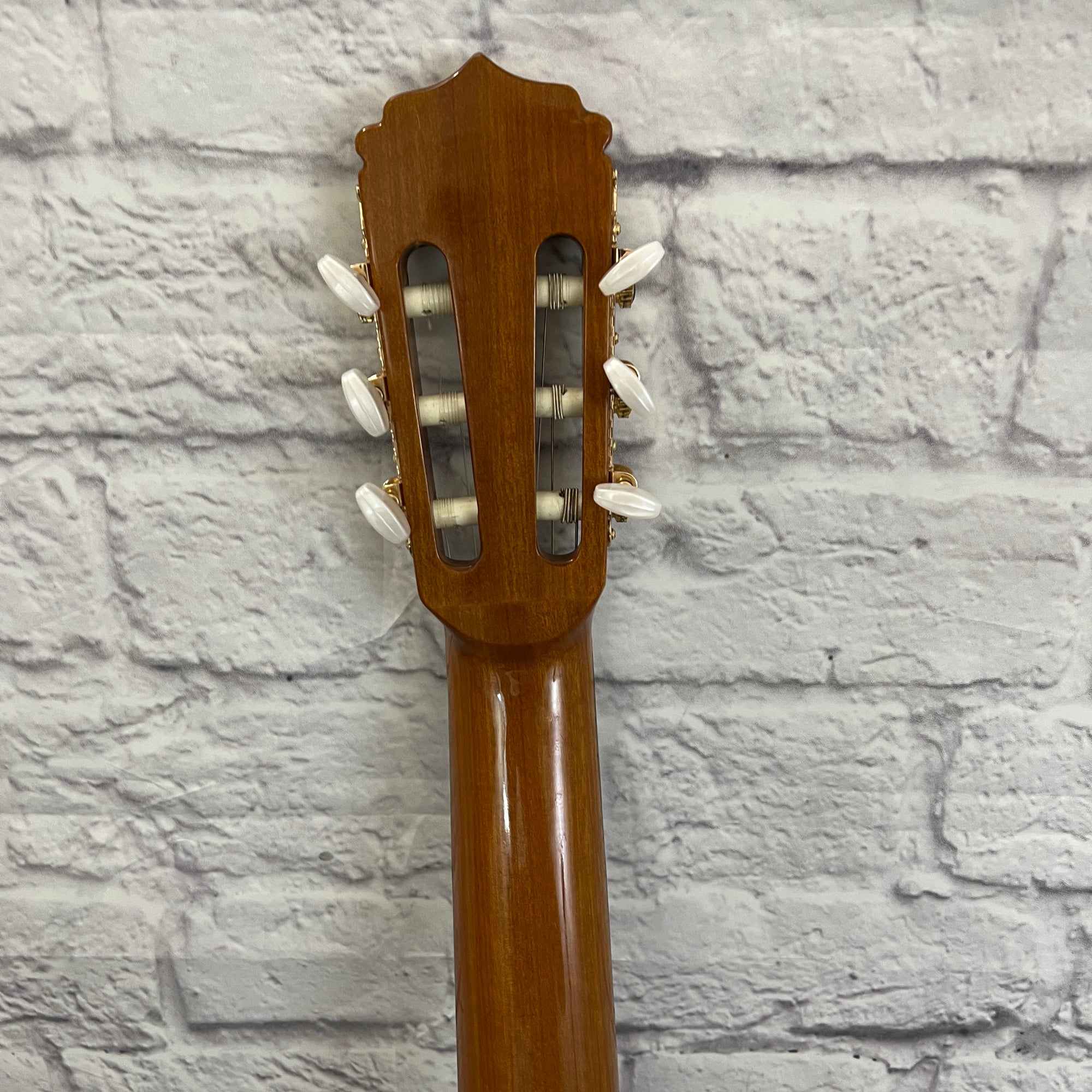 Dauphin 24 Classical Acoustic Guitar w/ Case
