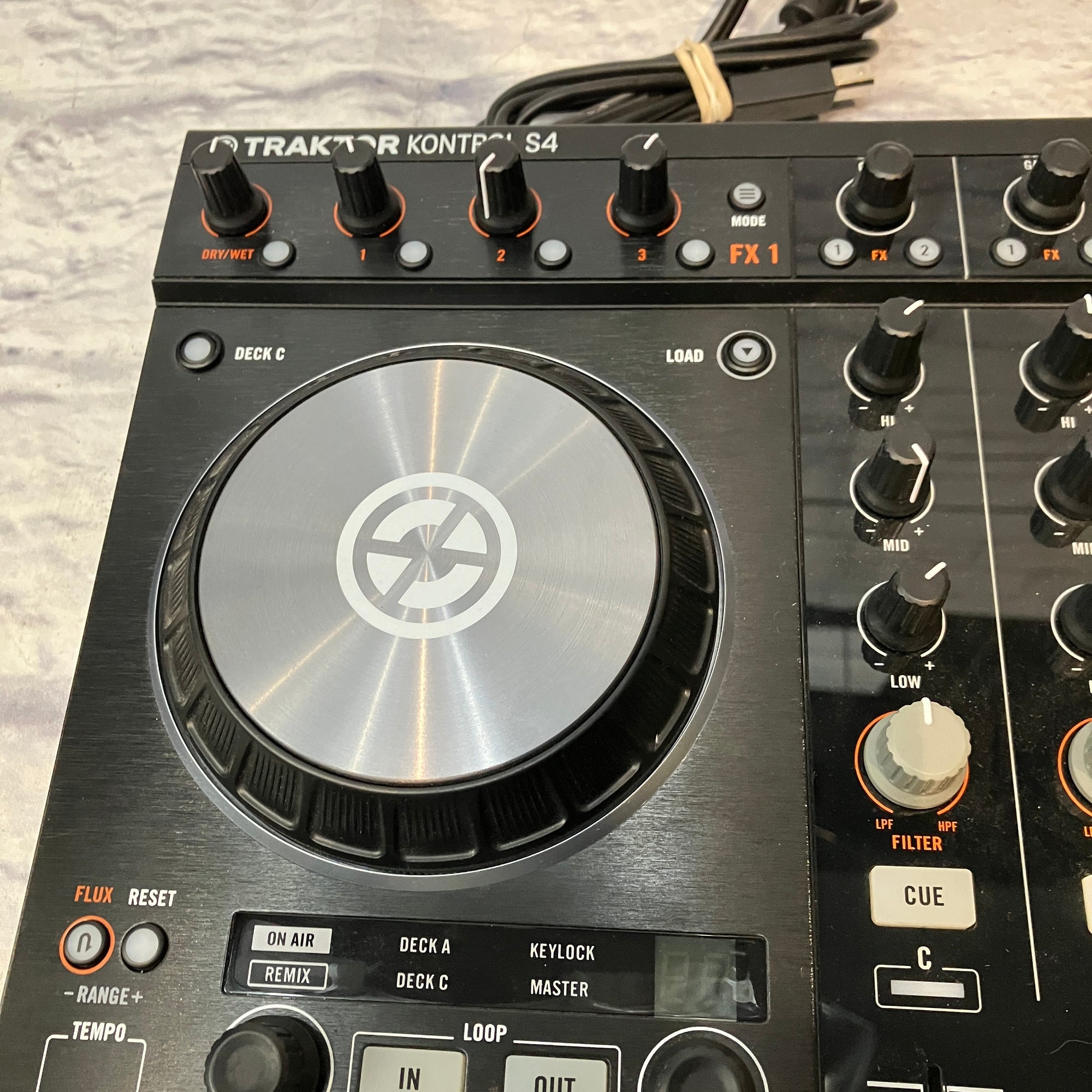 Native Instruments Traktor Kontrol S4 MK2