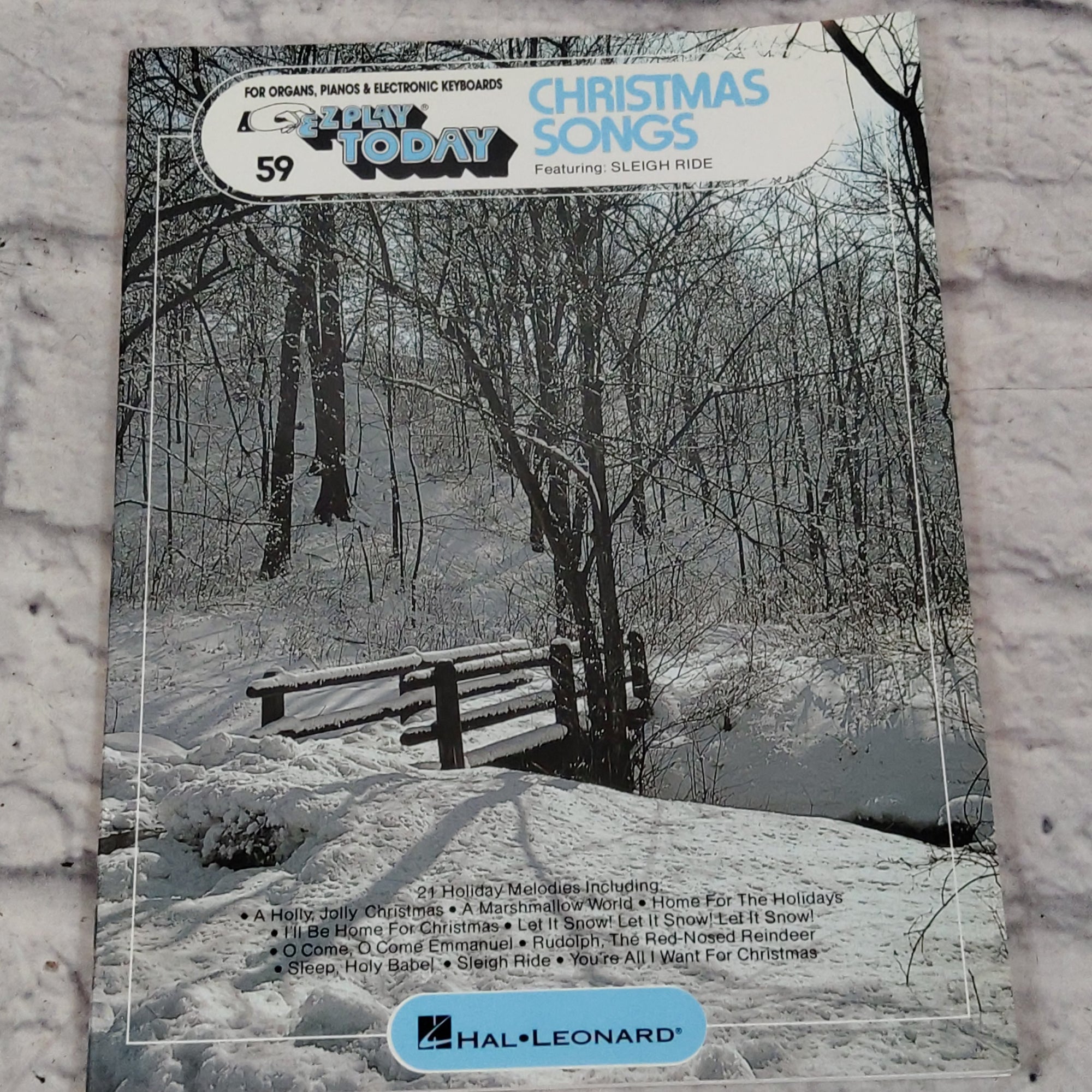 Hal Leonard EZ Play Today Christmas Songs