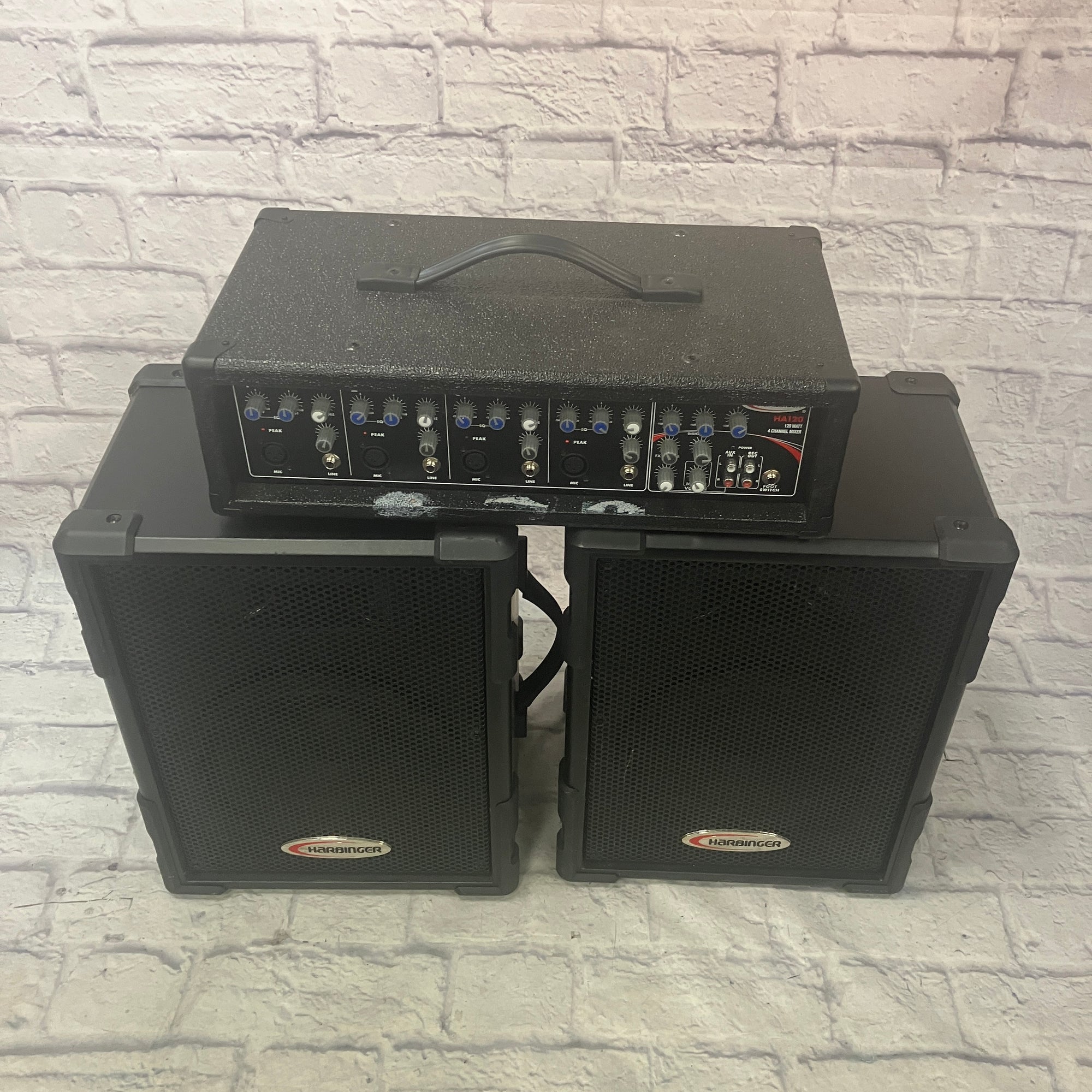 Harbinger HA120 / HA80C PA Mixer and Speakers