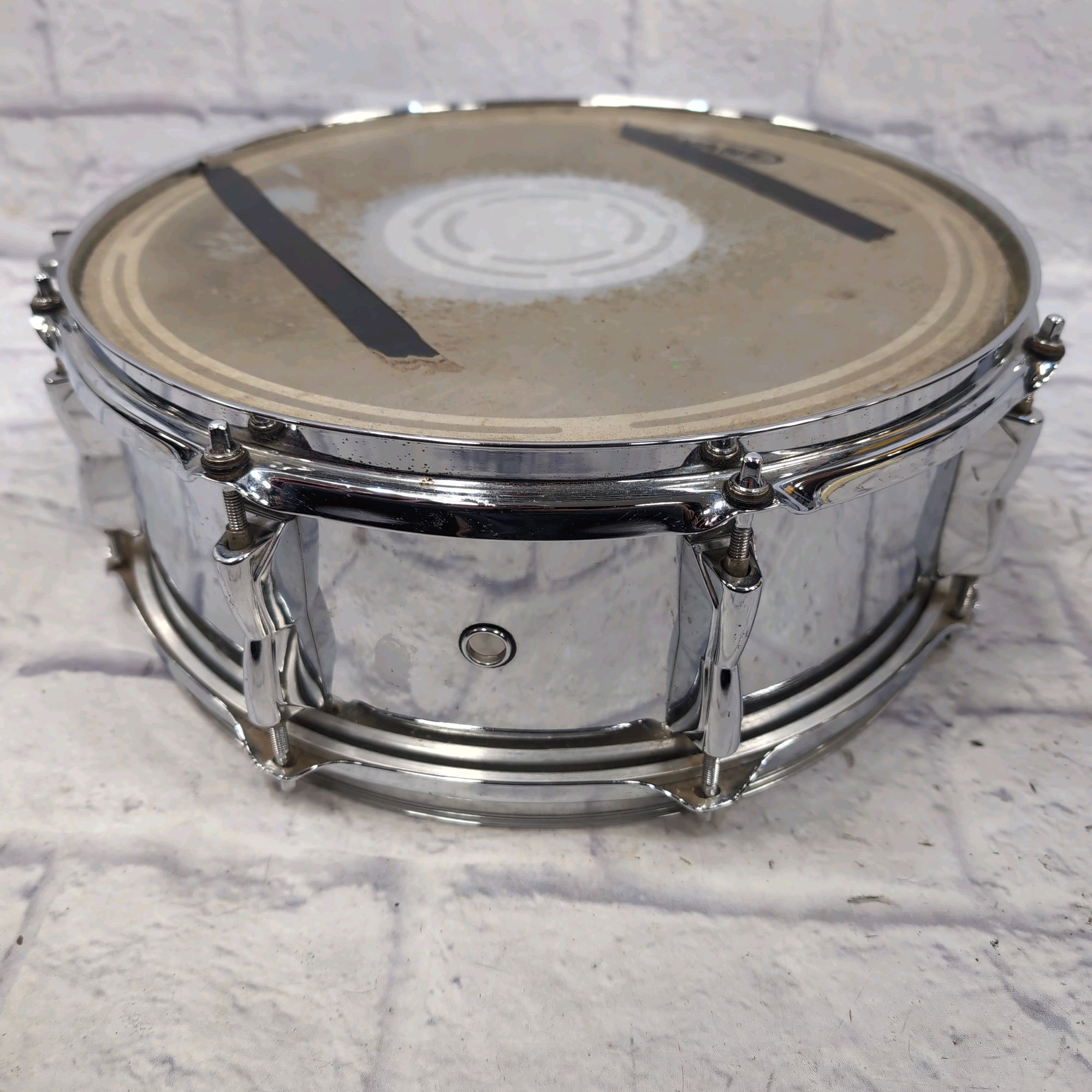Yamaha KSD-225 14 x 5 8-Lug Steel Snare Drum