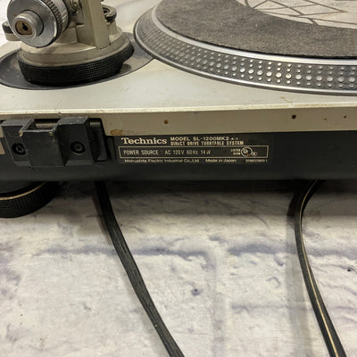 Technics Quartz SL-1200 Mk. 2 DJ Turntable