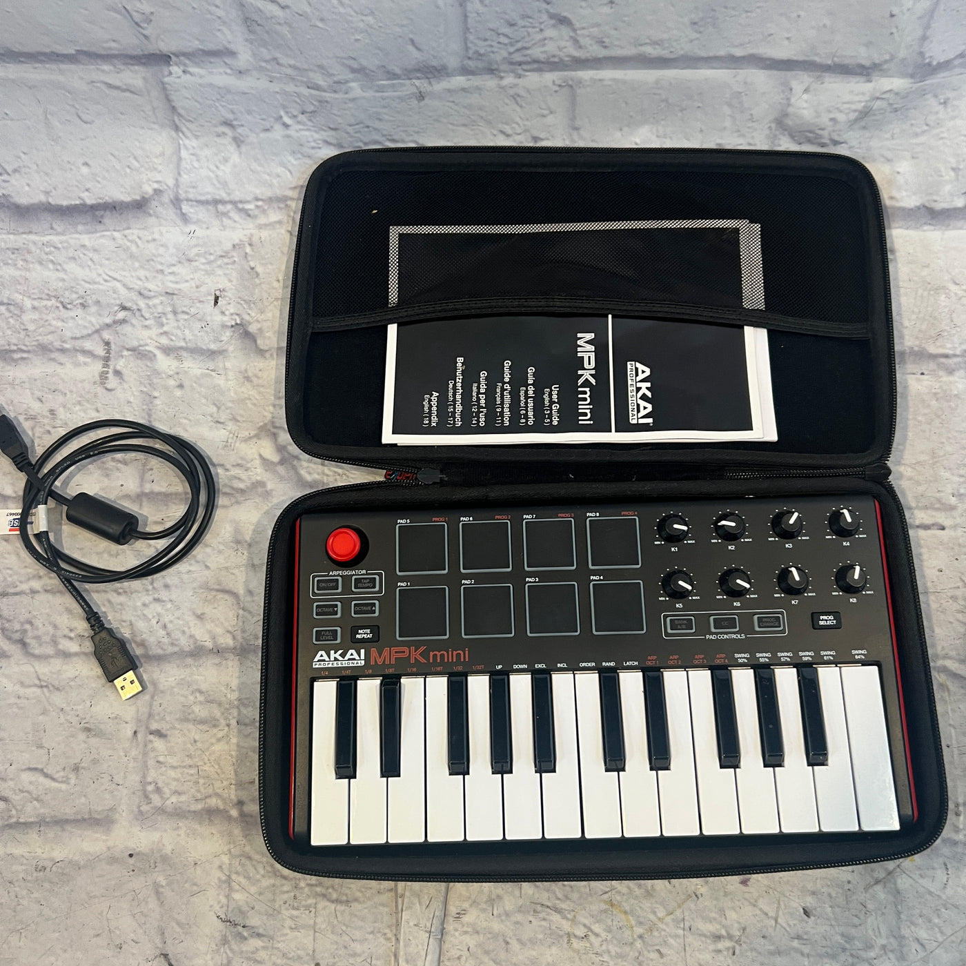Akai MPK Mini with Padded Case