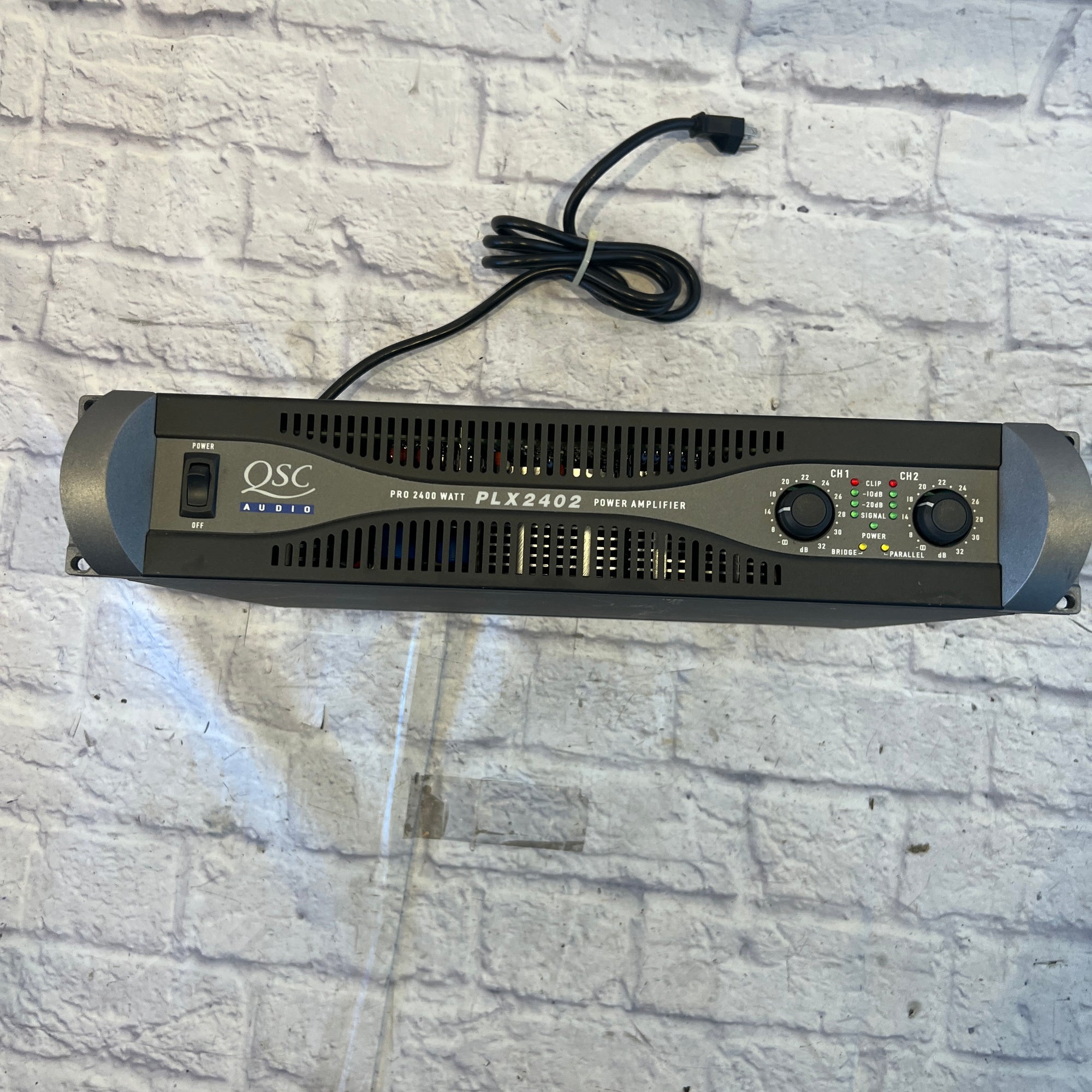QSC PLX2402 2400 Watt 2-Channel Power Amp
