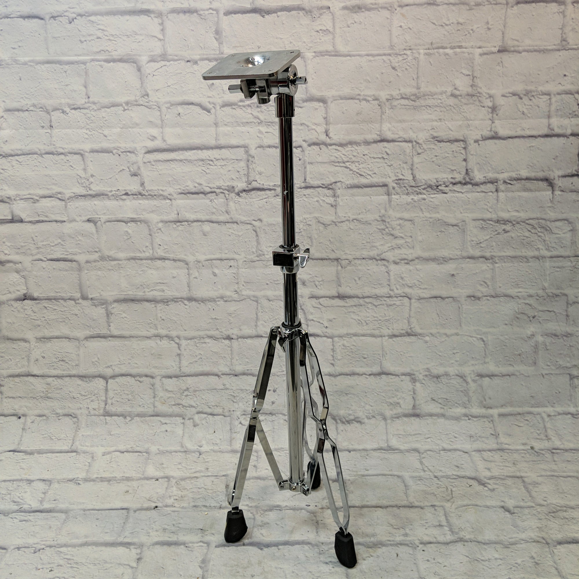 Simmons Pad Stand