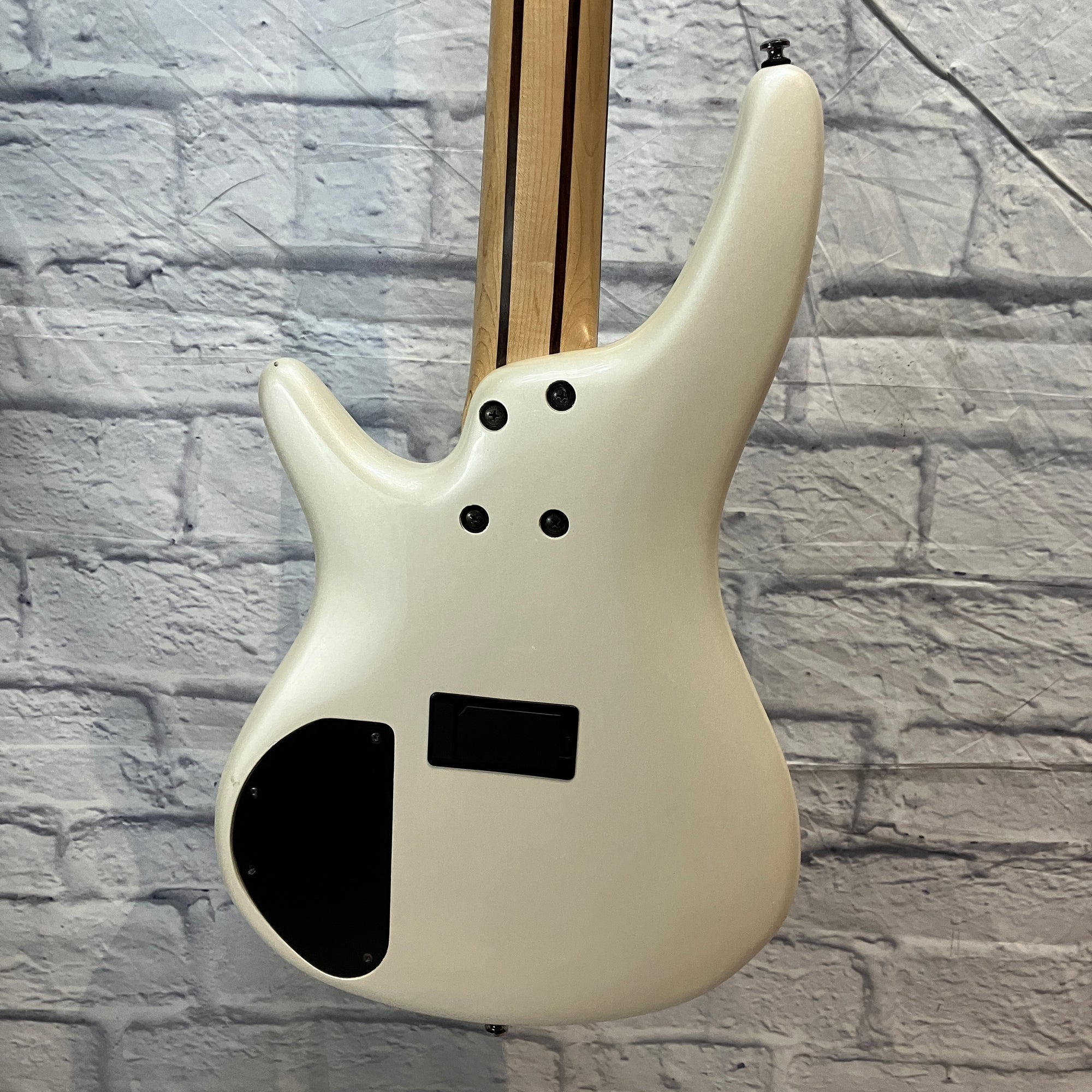 Ibanez Soundgear SR305F Fretless 5-string Electric Bass - Pearl White