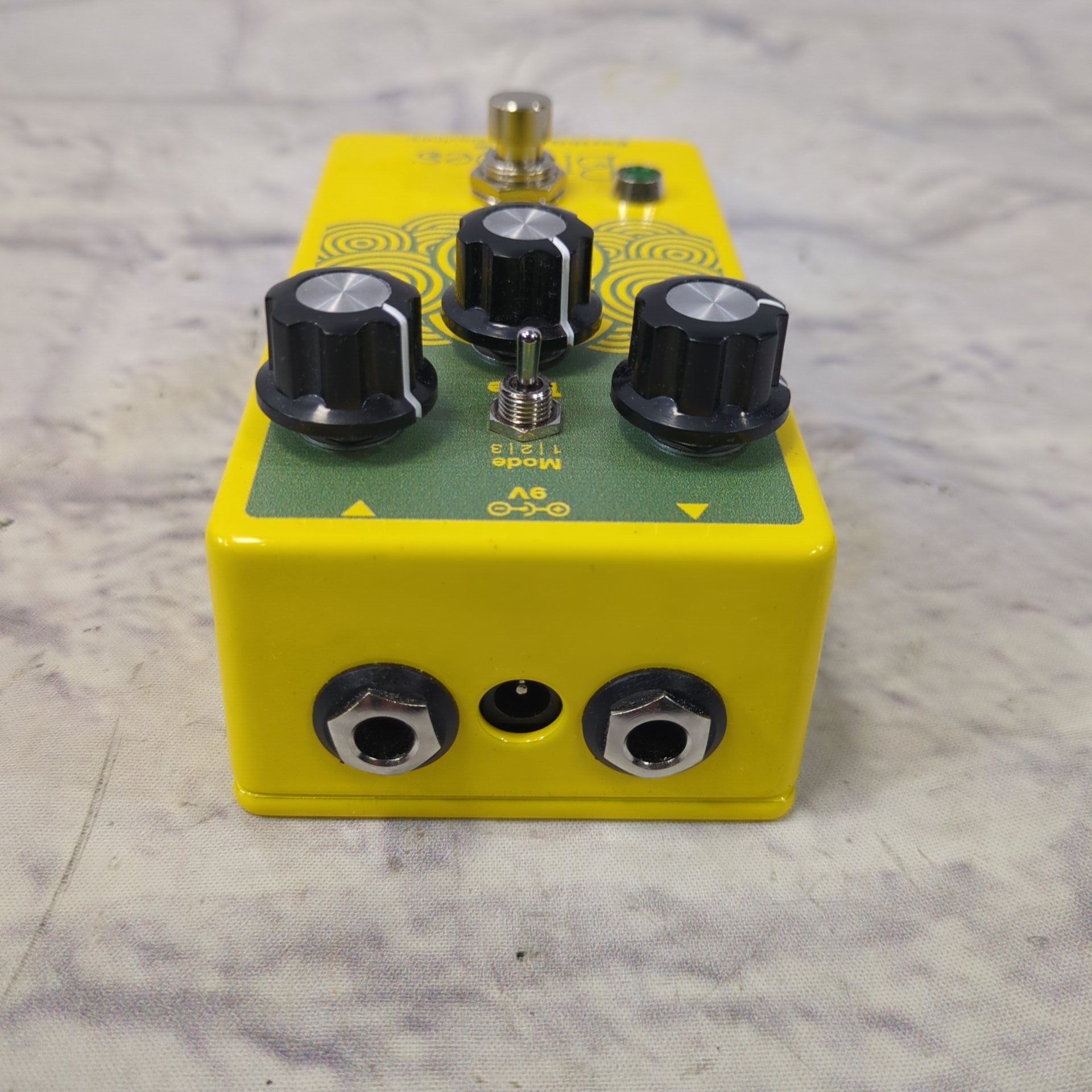 Earthquaker Devices Blumes Low Signal Shredder Bass Drive Pedal