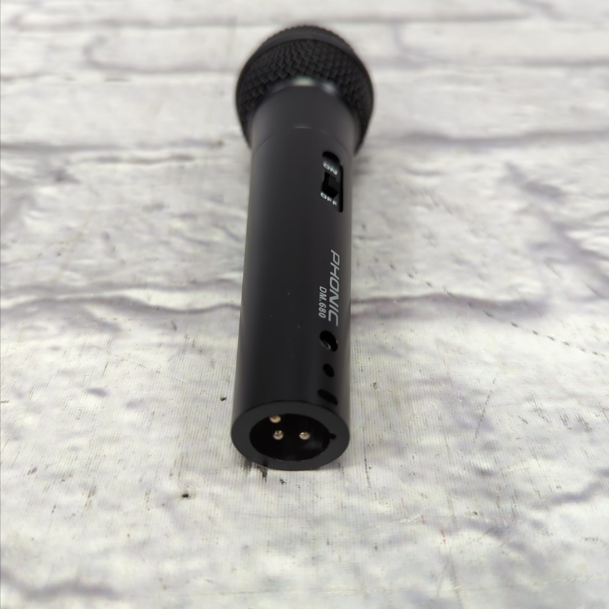 Phonic DM.680 Dynamic Vocal Microphone w/ Switch and Bag