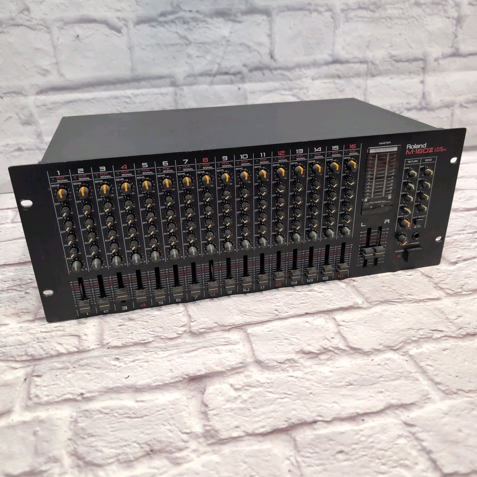 ジャンク品 Roland M-160Ⅱ Roland M-160II 16-Channel Line Mixer - Evolution Music