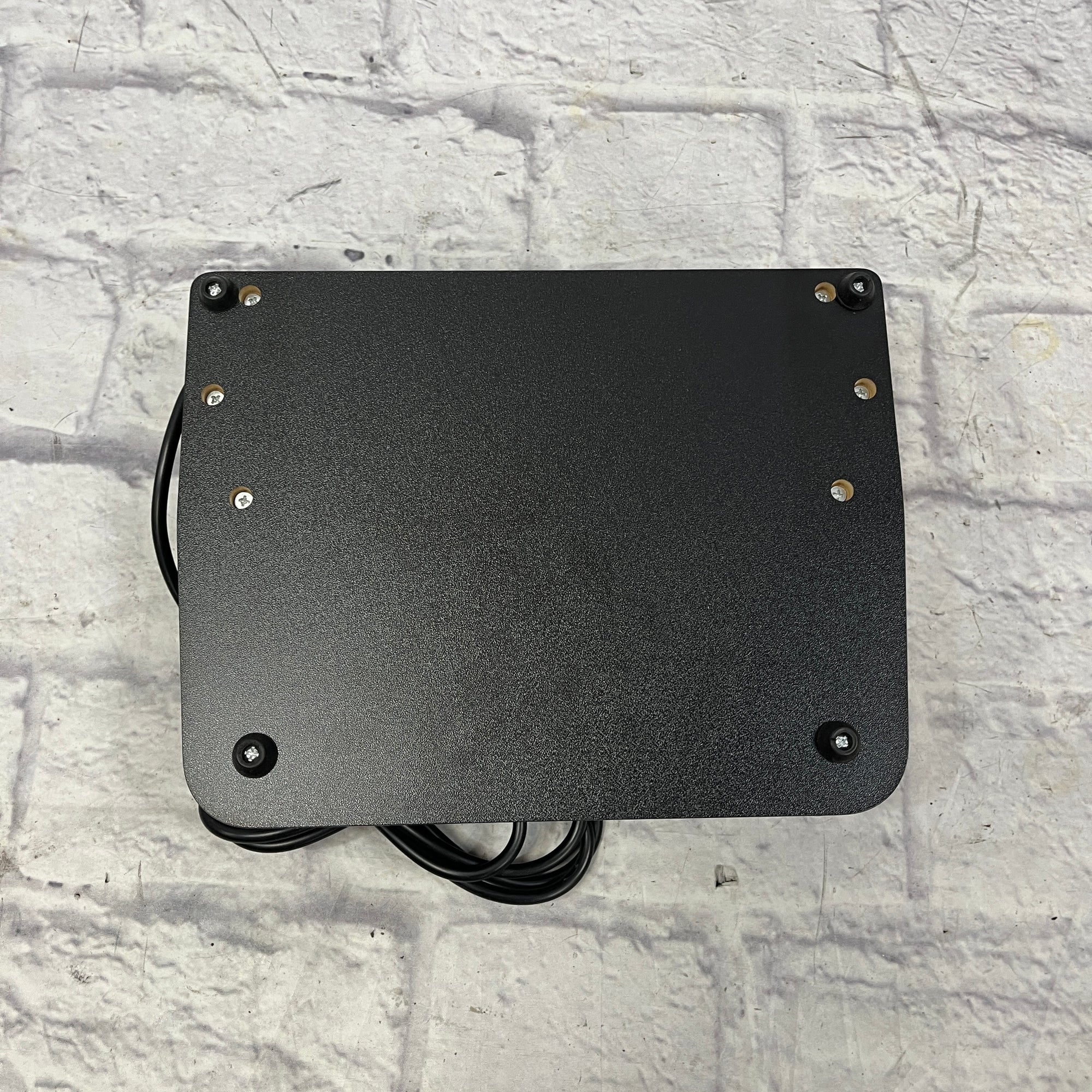 ATNEDCVH P3-R1-B Keyboard 3 Pedal