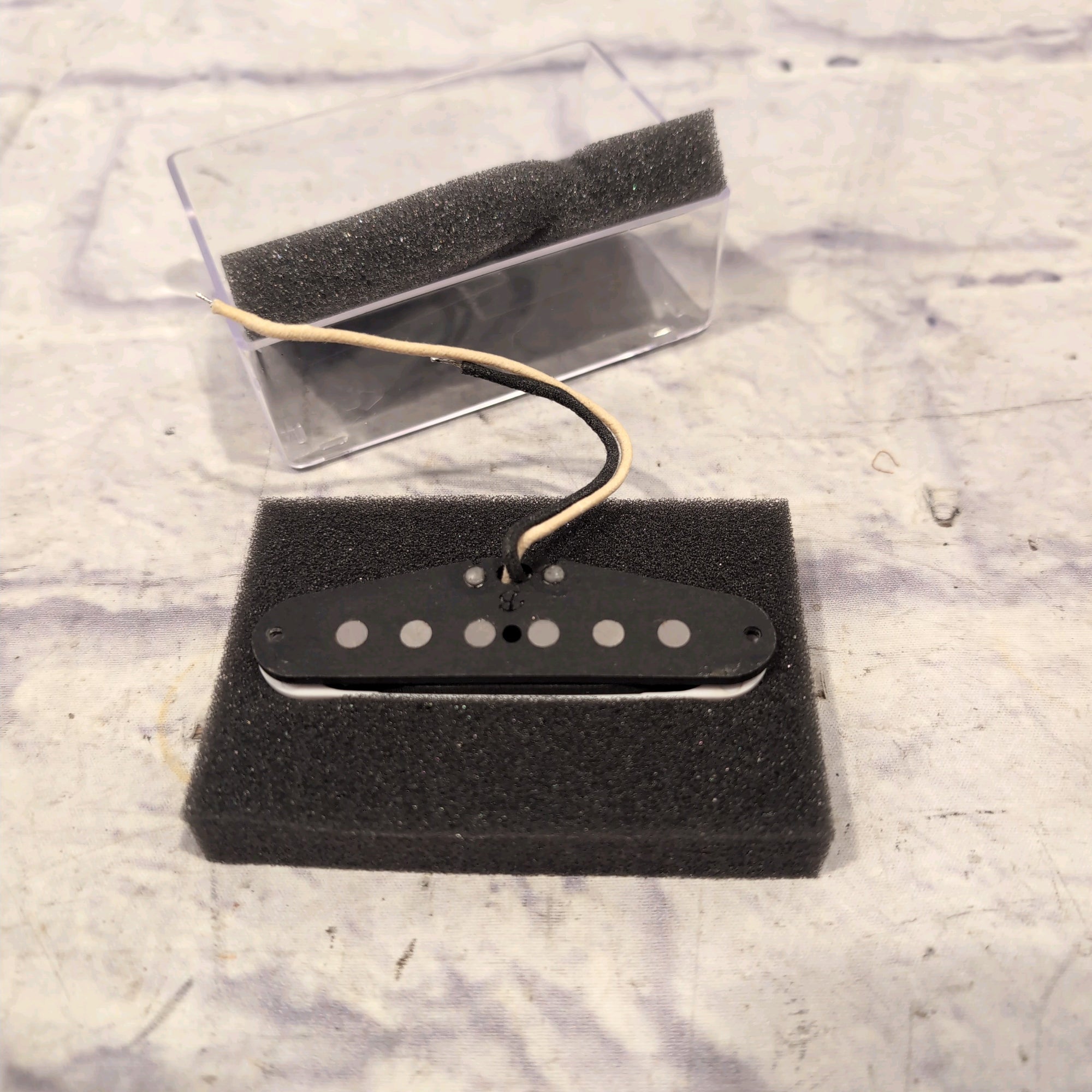 Unknown White Single Coil Strat Pickup