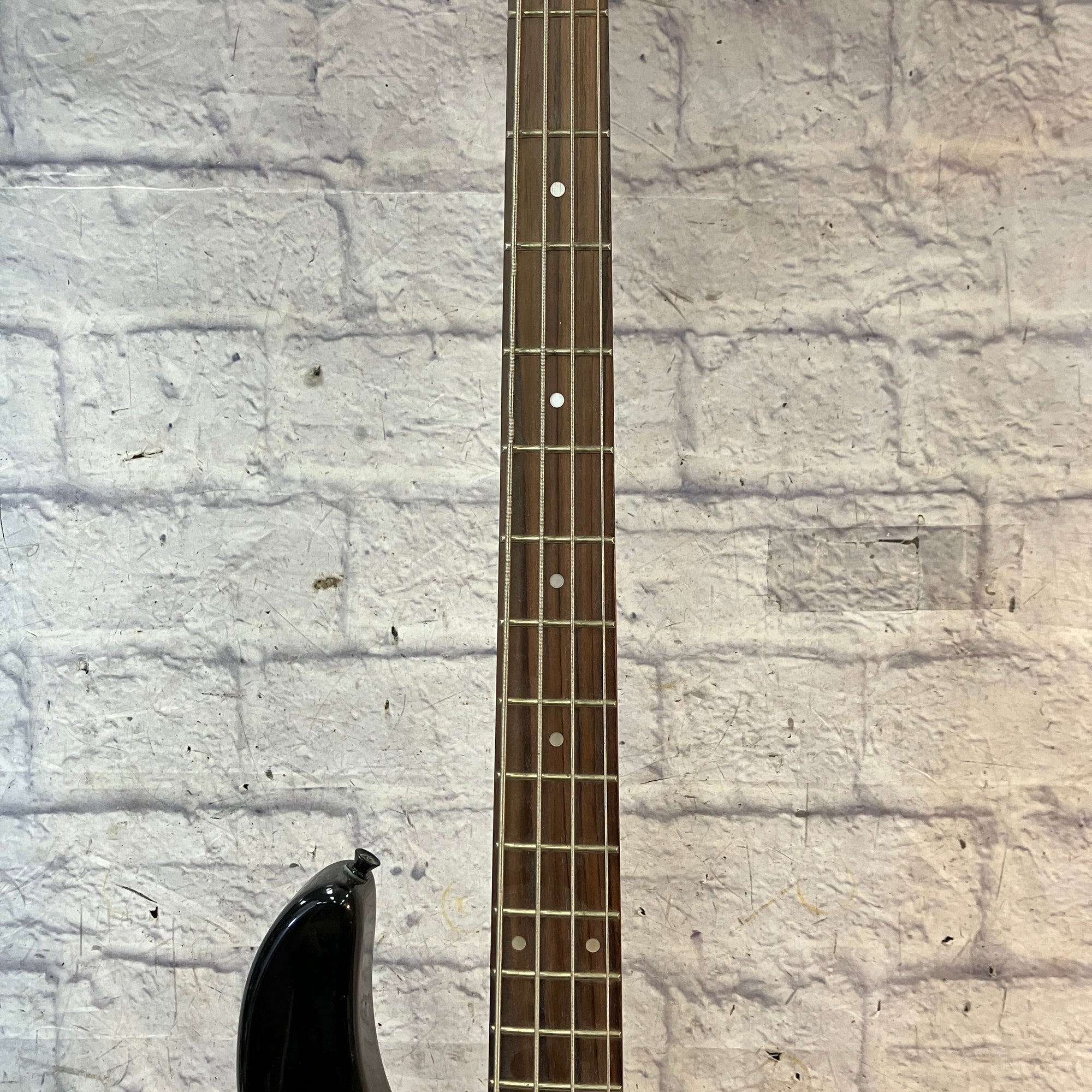Dean Playmate 4-String Bass Black