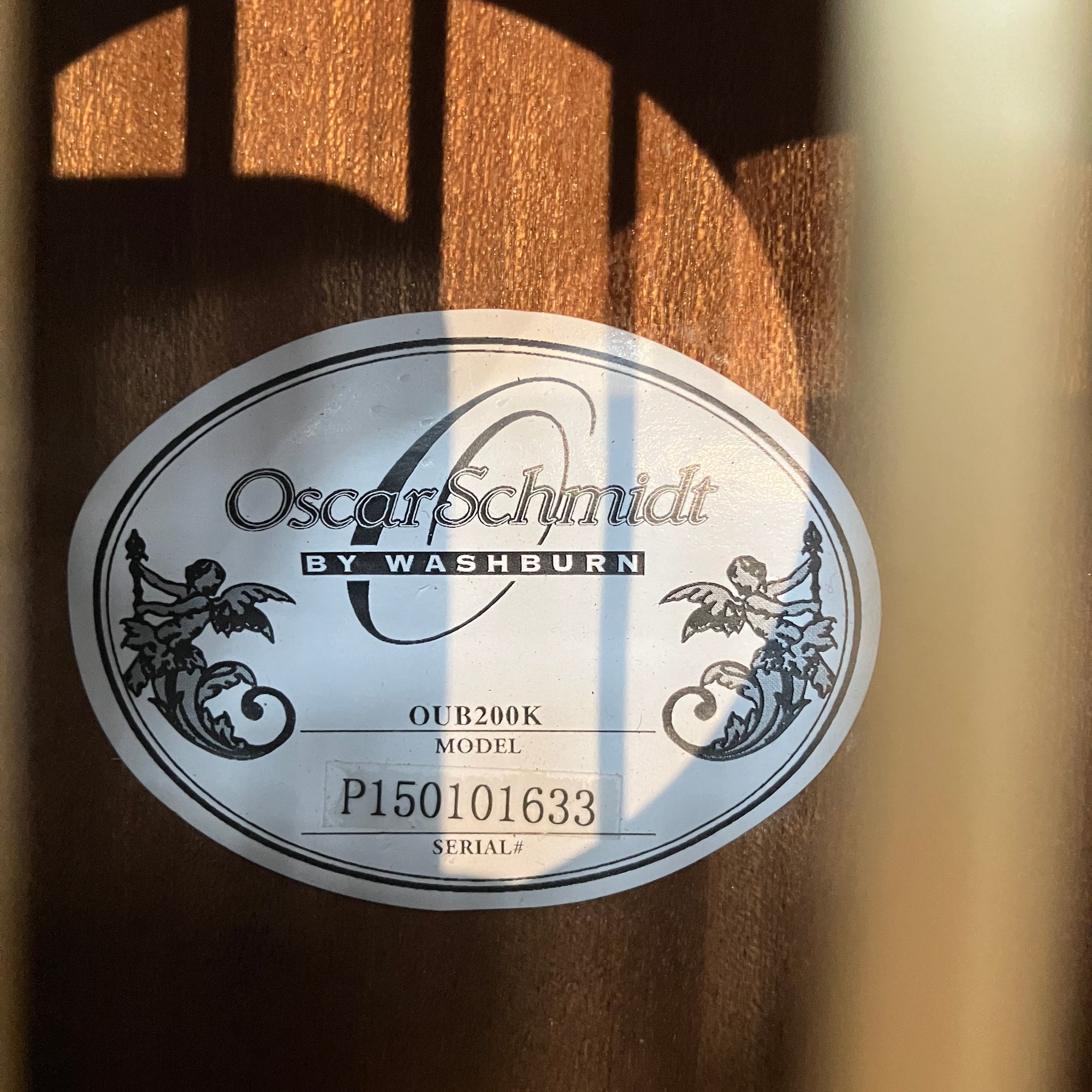 Oscar Schmidt OUB200K Bass Ukulele w/ bag