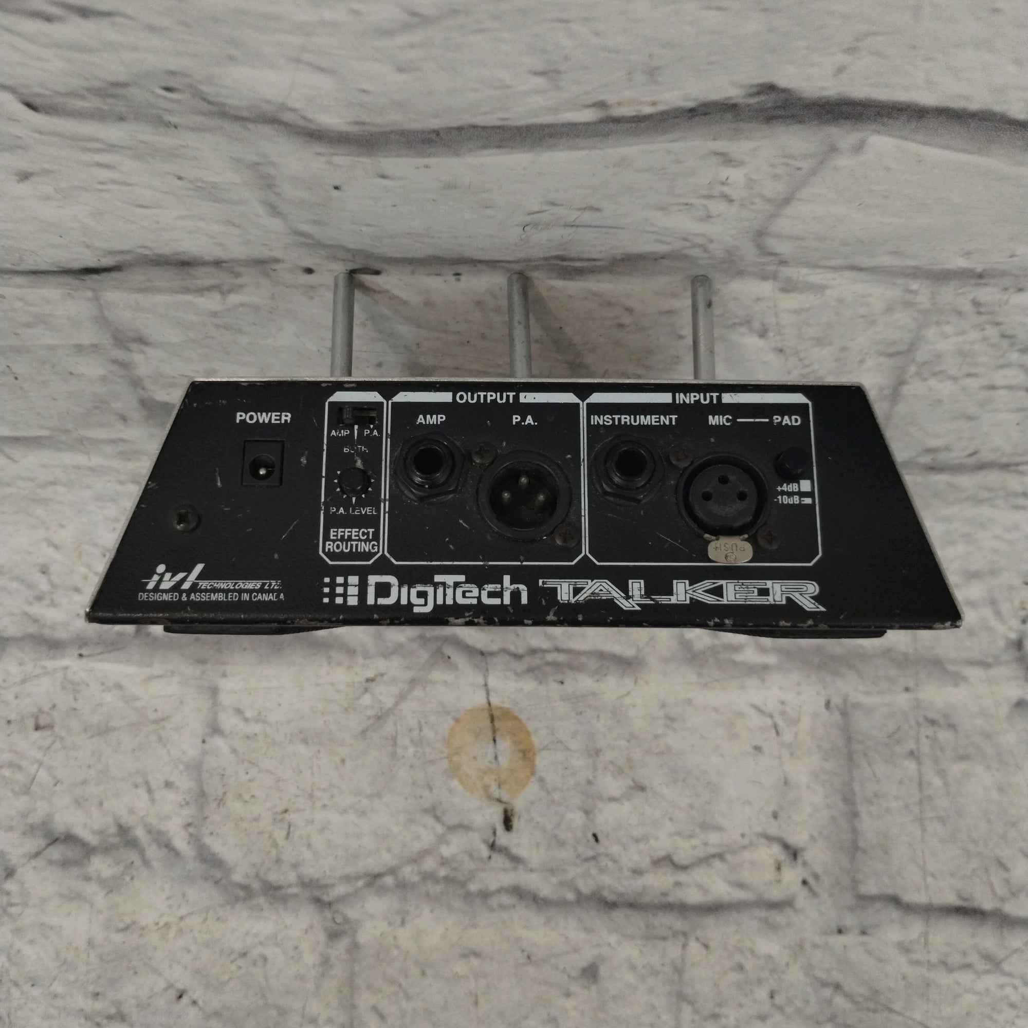 voice tech pedal Digitech Talker Advanced Vocal Synthesis Talkbox Pedal